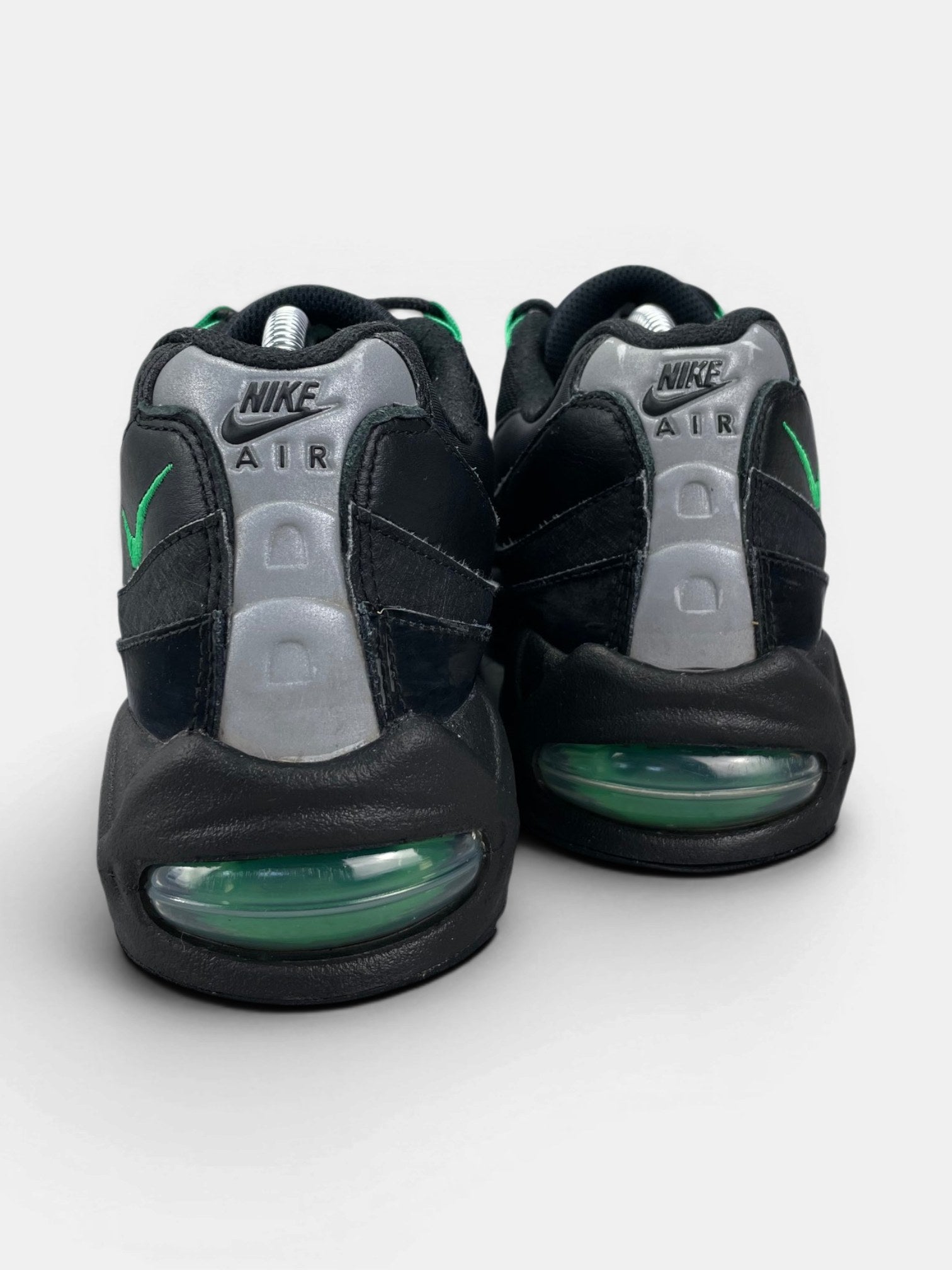 Nike Air Max 95 Green Shock — buty sportowe męskie w bardzo dobrym stanie rozmiar 42, widok z tyłu