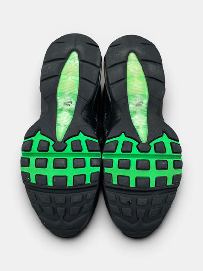 Nike Air Max 95 Green Shock — buty sportowe męskie w bardzo dobrym stanie rozmiar 42, podeszwa