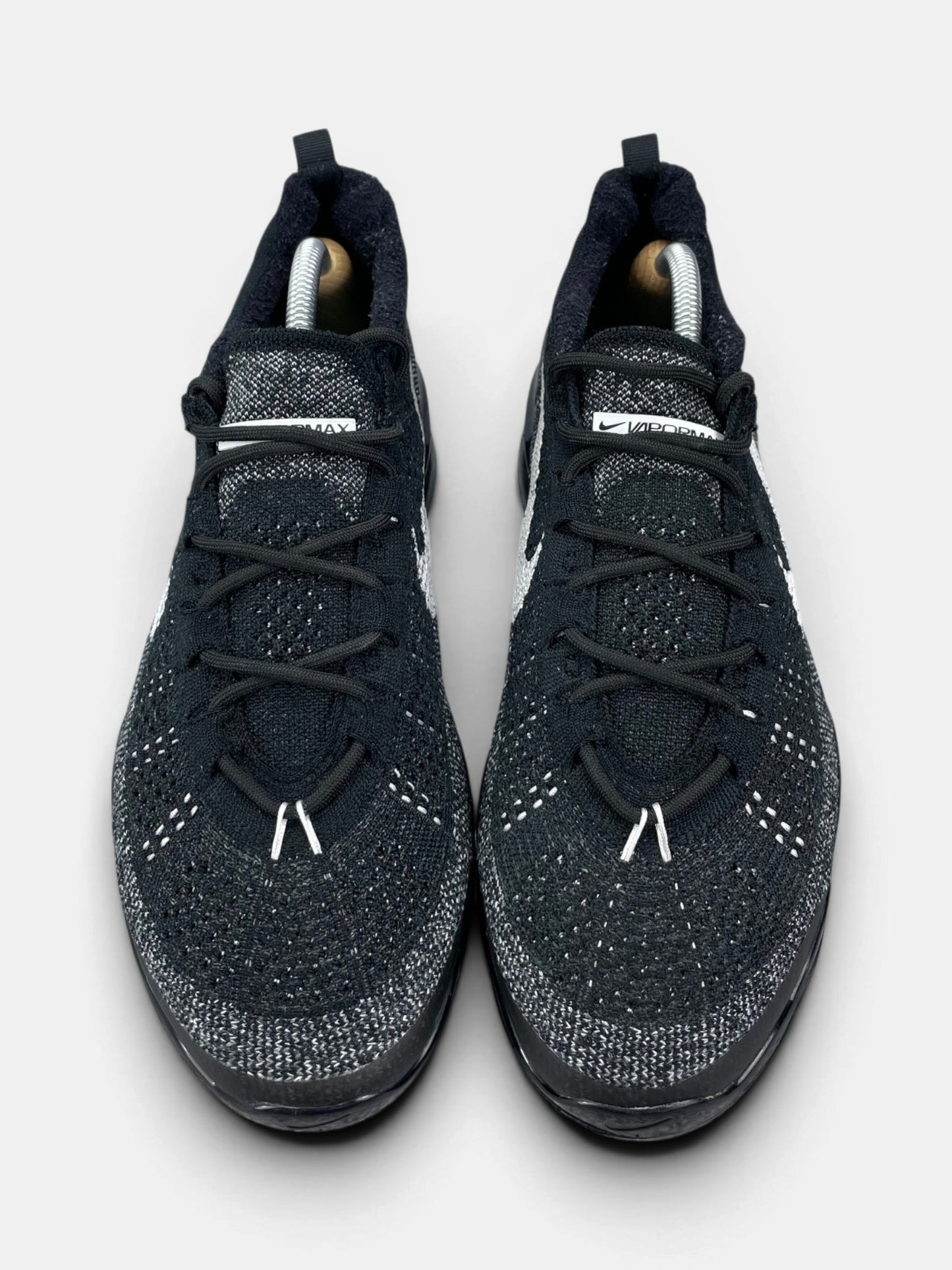 Nike Air VaporMax 2023 Flyknit Oreo — buty sportowe męskie w bardzo dobrym stanie rozmiar 44, widok z góry