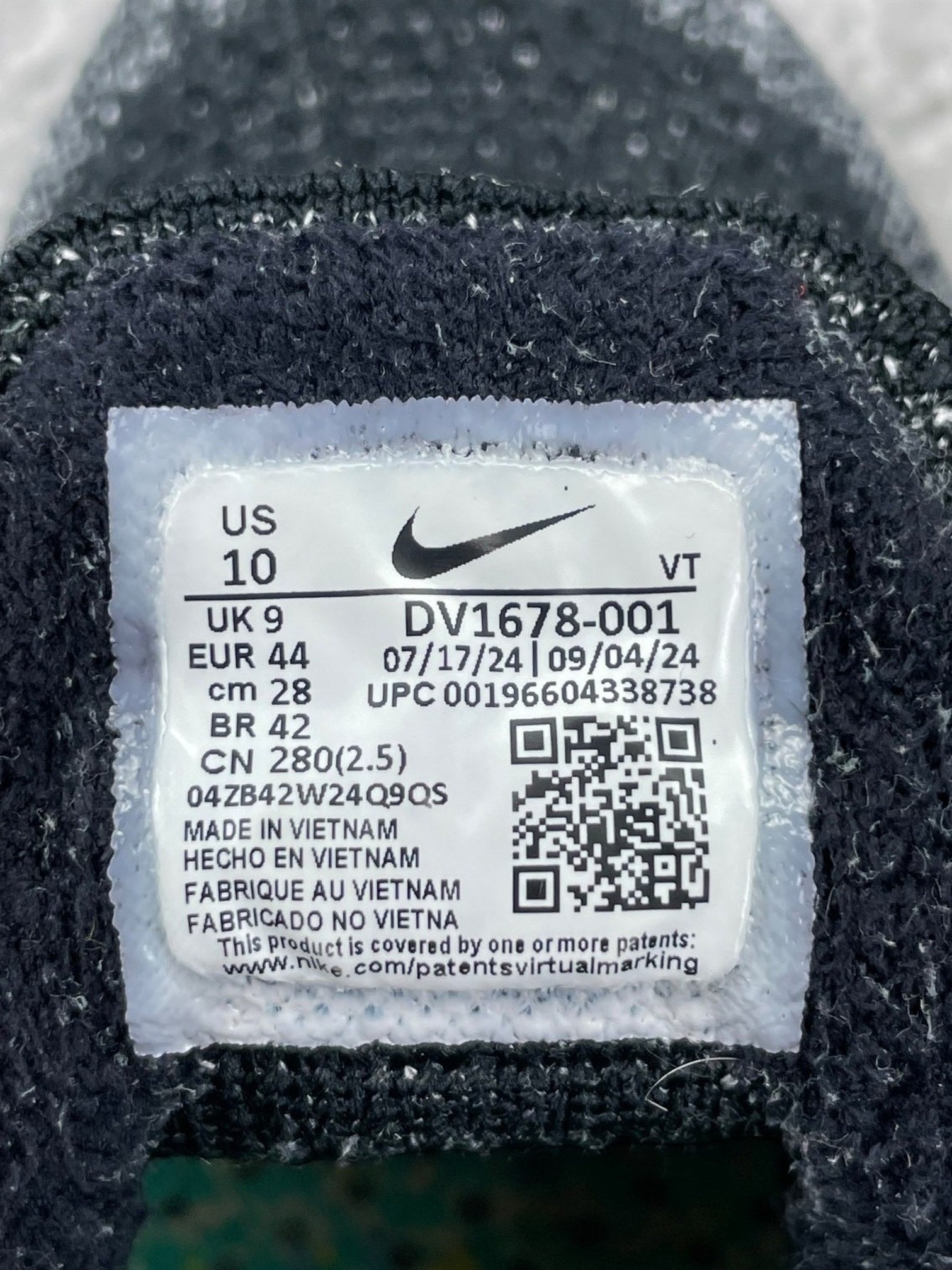 Nike Air VaporMax 2023 Flyknit Oreo — buty sportowe męskie w bardzo dobrym stanie rozmiar 44, opcjonalne zdjęcie 2