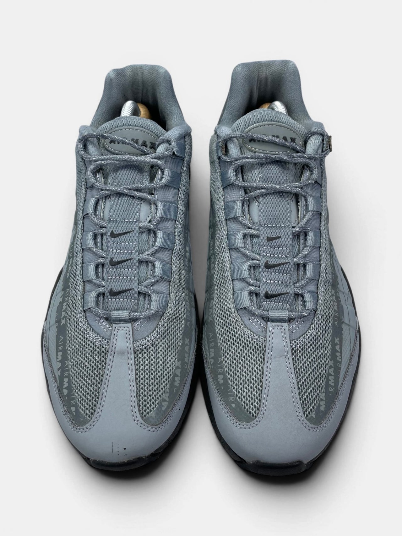 Nike Air Max 95 Ultra Cool Grey — buty sportowe męskie w bardzo dobrym stanie rozmiar 44, widok z góry