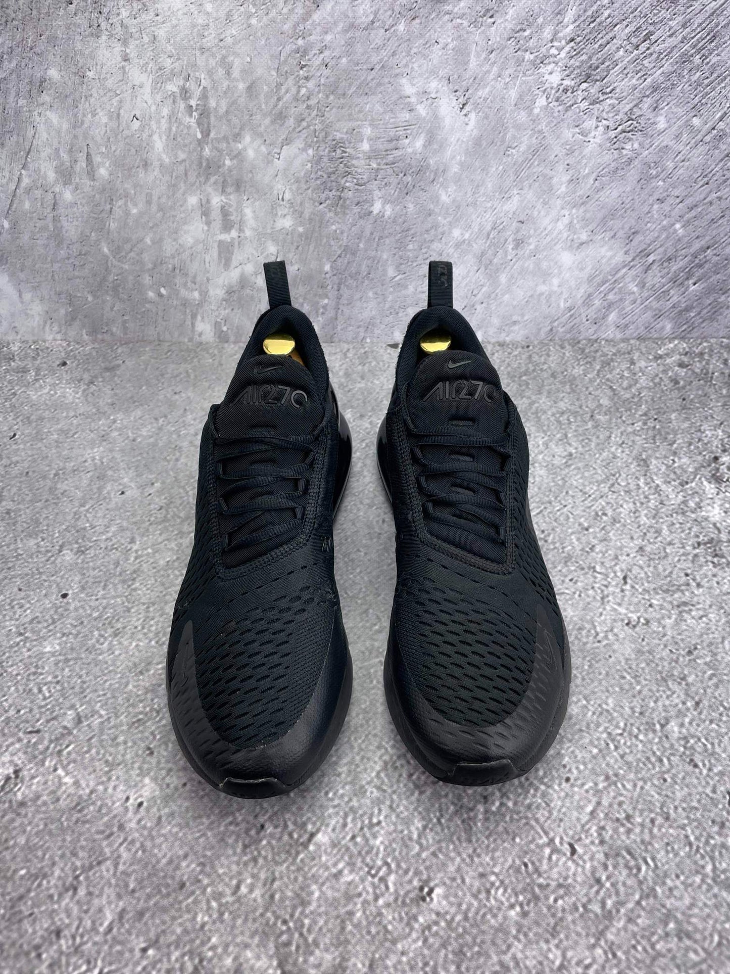 Nike Air Max 270 Triple Black — buty sportowe męskie w bardzo dobrym stanie rozmiar 47.5, widok z góry