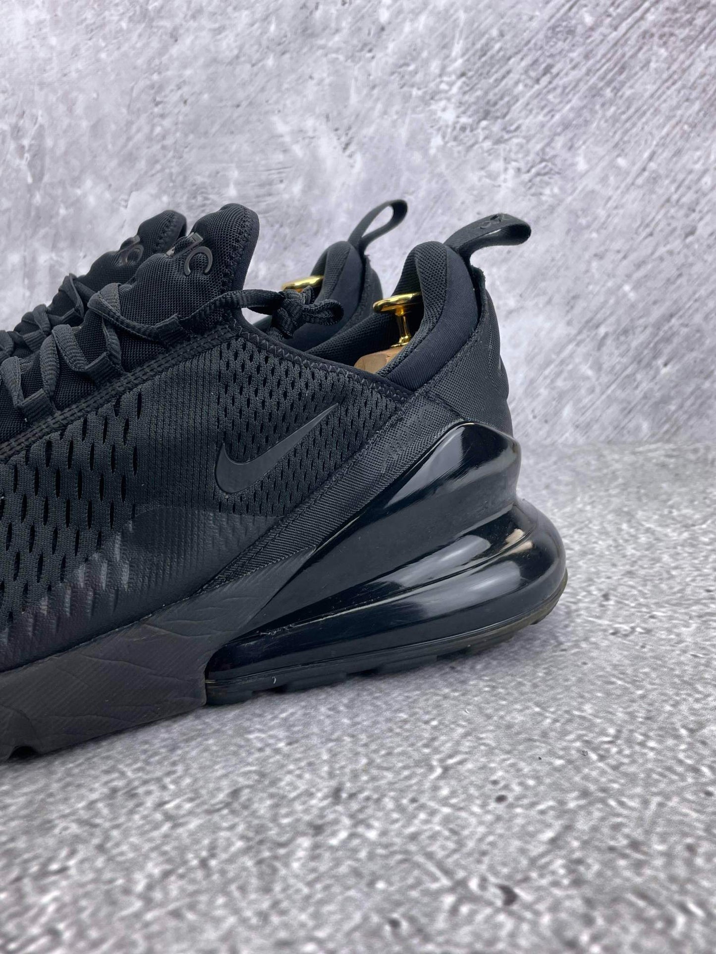 Nike Air Max 270 Triple Black — buty sportowe męskie w bardzo dobrym stanie rozmiar 47.5, opcjonalne zdjęcie 1