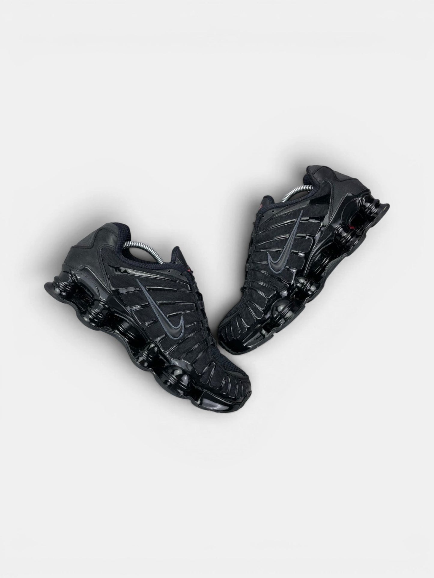 Nike Shox TL Metallic Hematite — buty sportowe męskie w bardzo dobrym stanie rozmiar 44, widok z góry na wewnętrzną stronę butów
