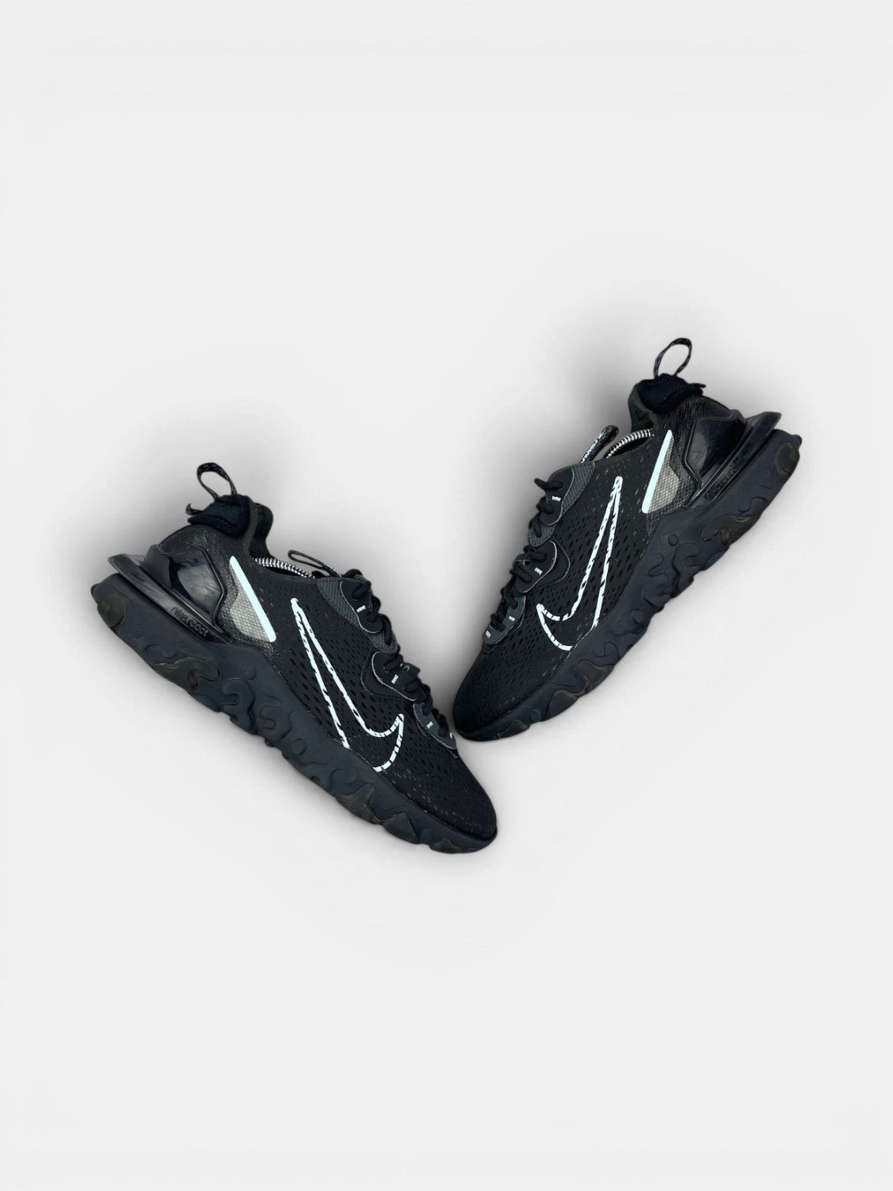 Nike React Vision Black Celestine Blue — buty sportowe męskie w bardzo dobrym stanie rozmiar 42, widok z góry na zewnętrzną stronę butów
