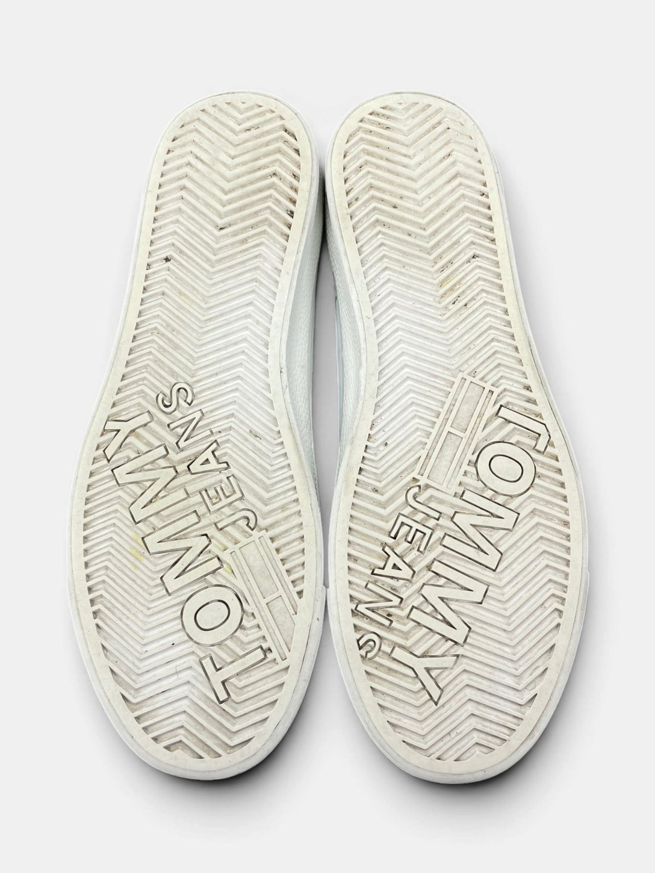 Tommy Hilfiger Sneakers — buty sportowe męskie w bardzo dobrym stanie rozmiar 44, podeszwa