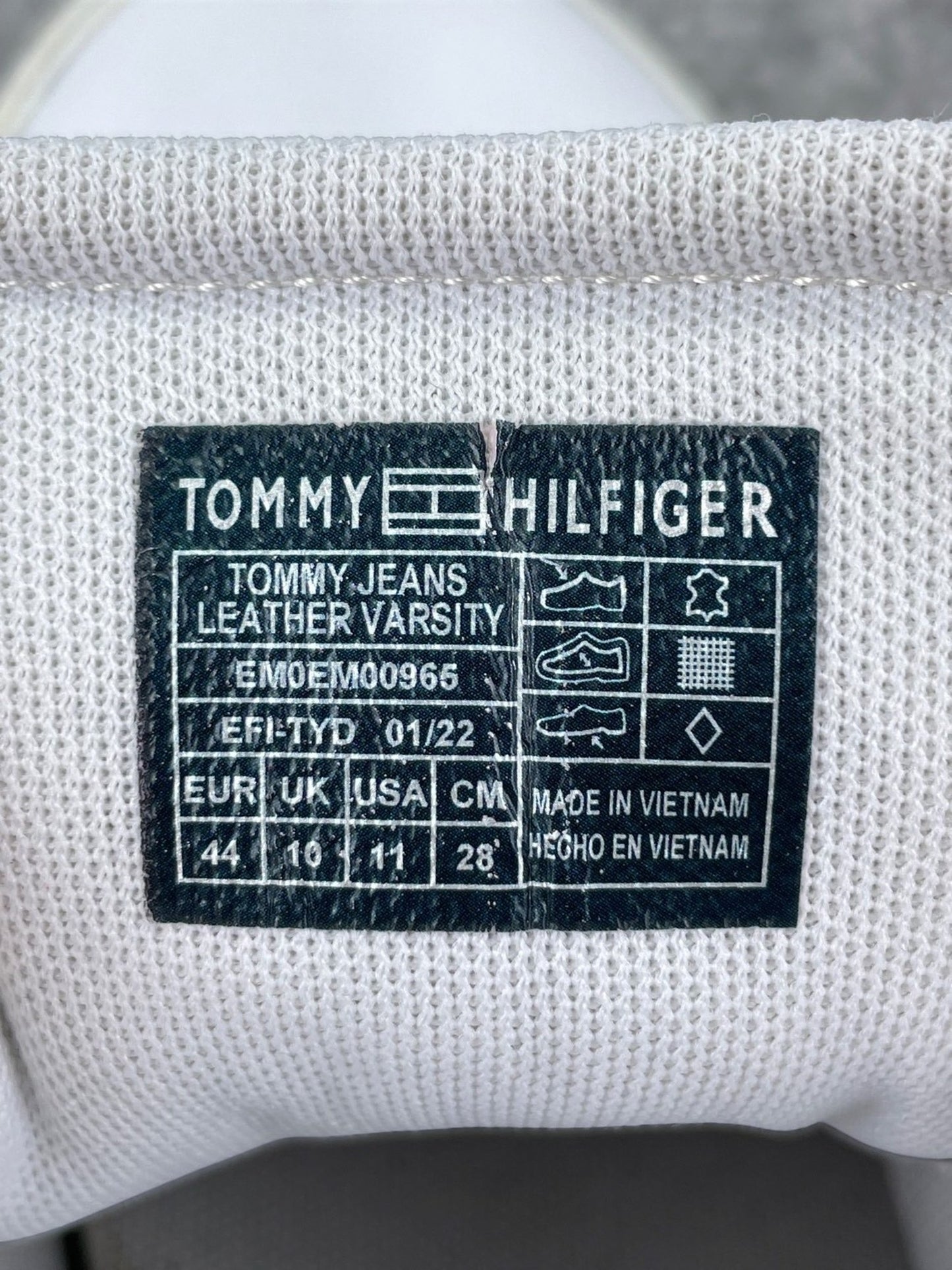 Tommy Hilfiger Sneakers — buty sportowe męskie w bardzo dobrym stanie rozmiar 44, opcjonalne zdjęcie 2