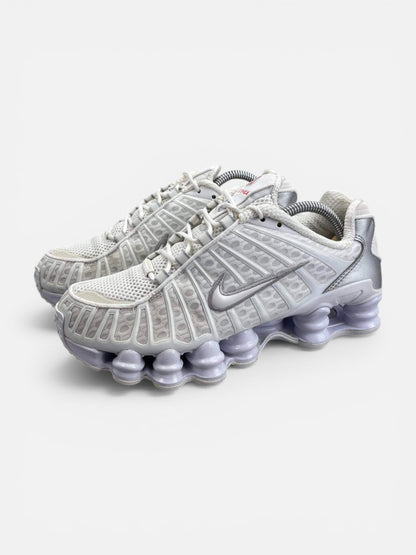 Nike Shox TL AR3566-100 - buty sportowe, widok z boku
