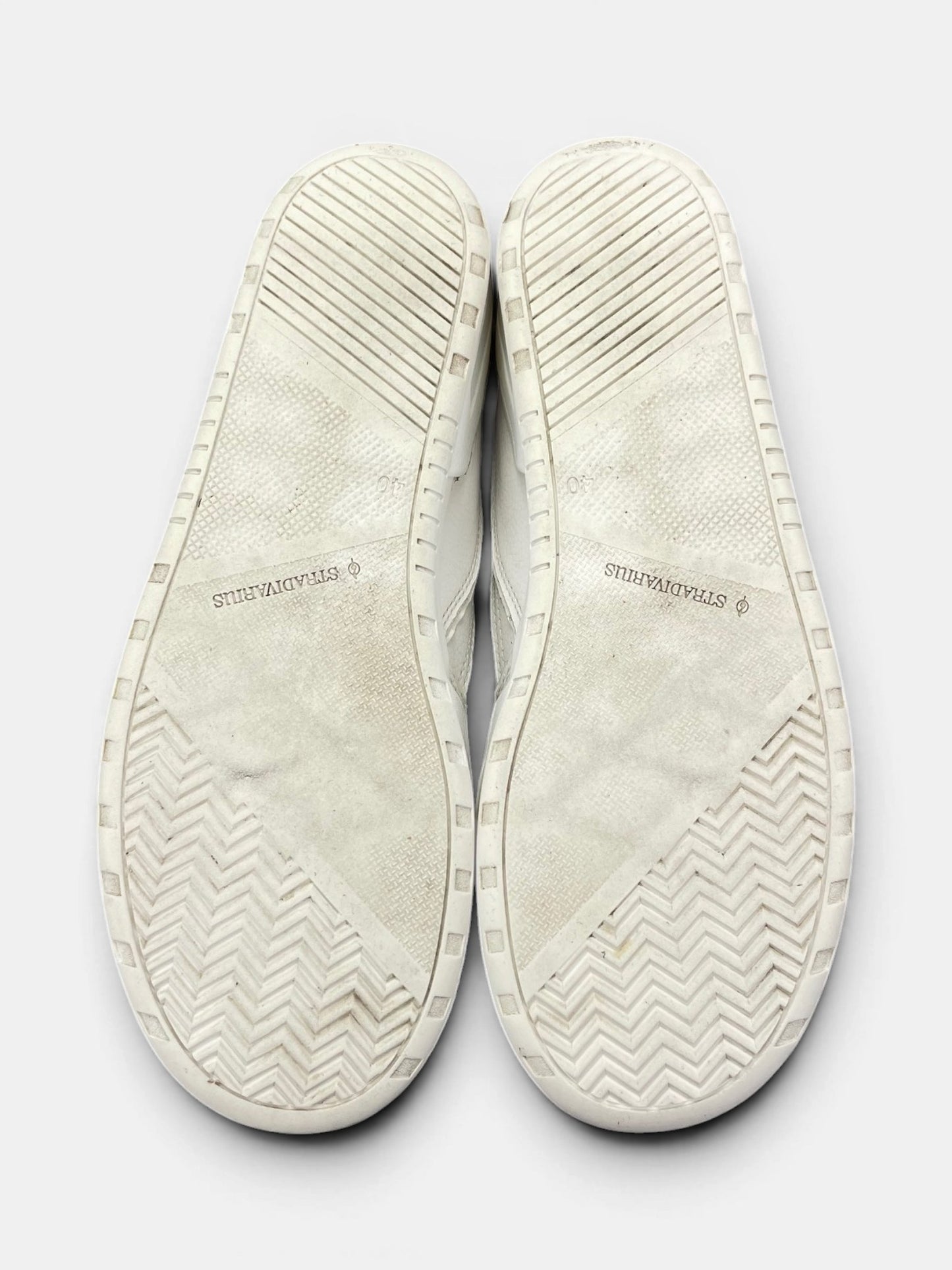 Stradivarius Sneakers — buty sportowe męskie w bardzo dobrym stanie rozmiar 40, podeszwa