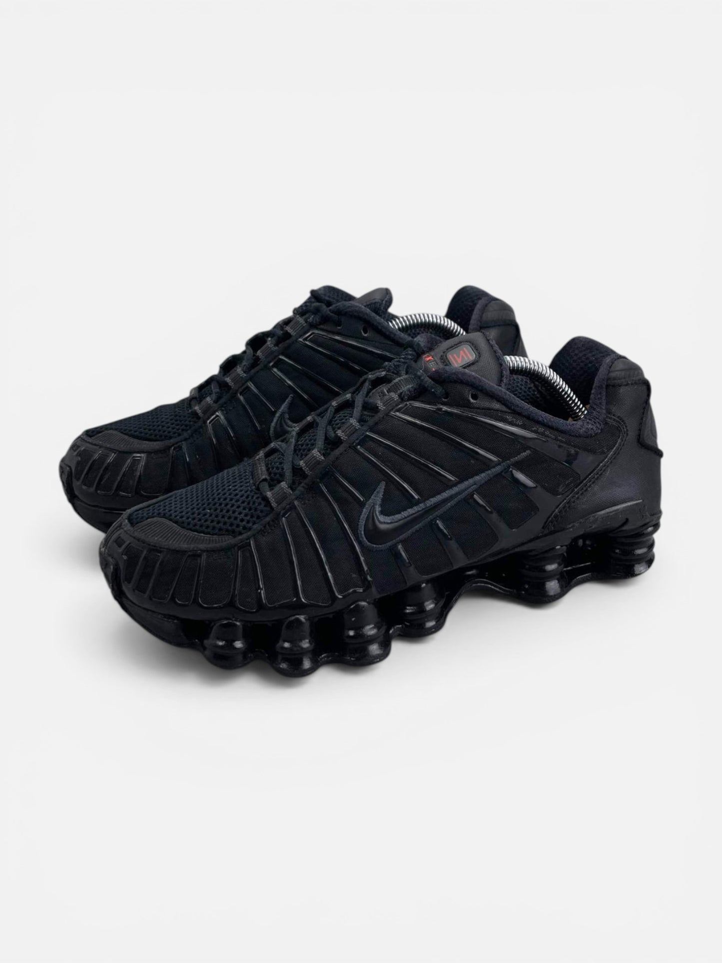 Nike Shox TL Metallic Hematite — buty sportowe damskie w bardzo dobrym stanie rozmiar 40, widok z boku