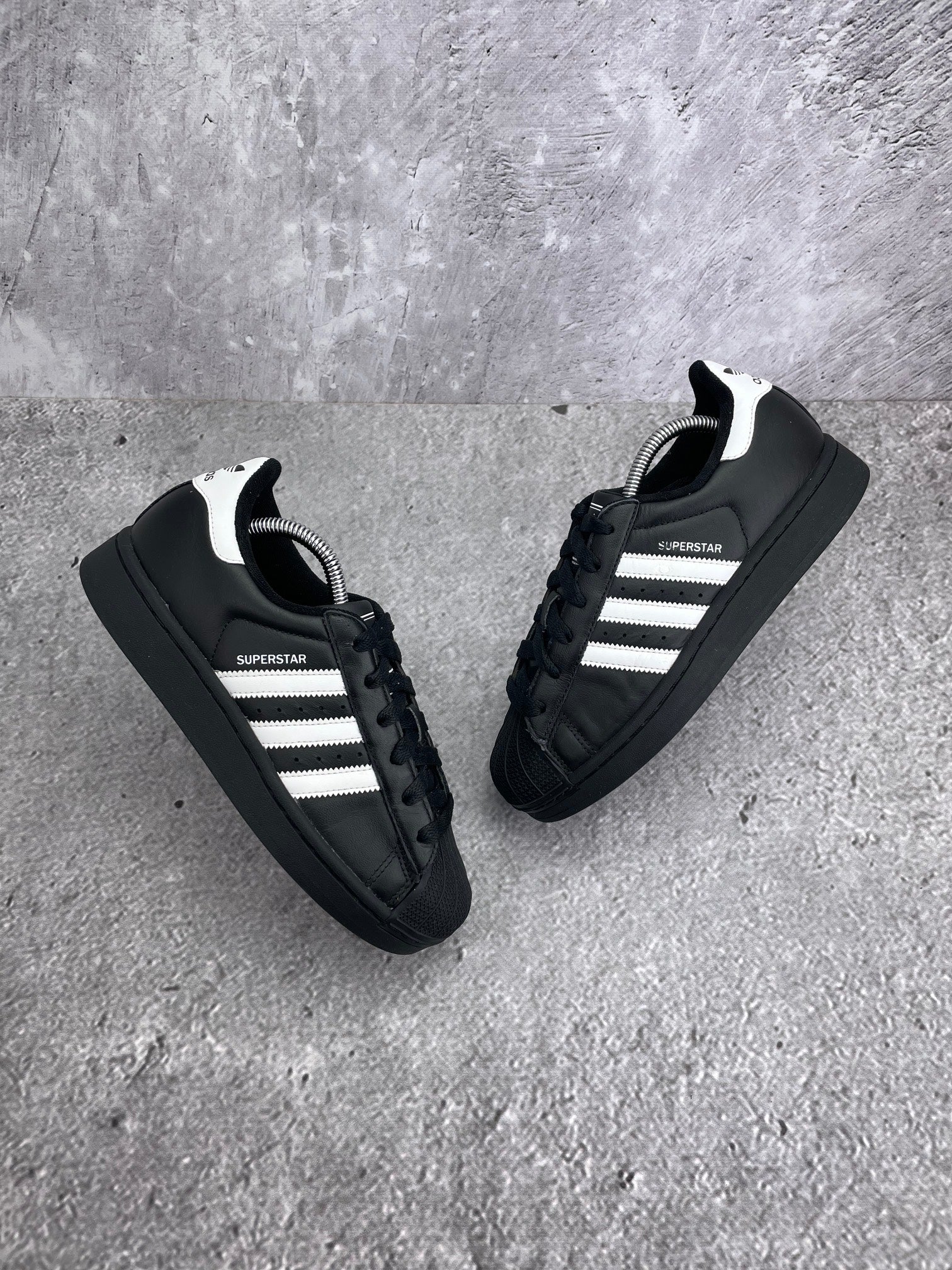 adidas Superstar II JH9977 - buty sportowe, widok z góry na zewnętrzną stronę butów