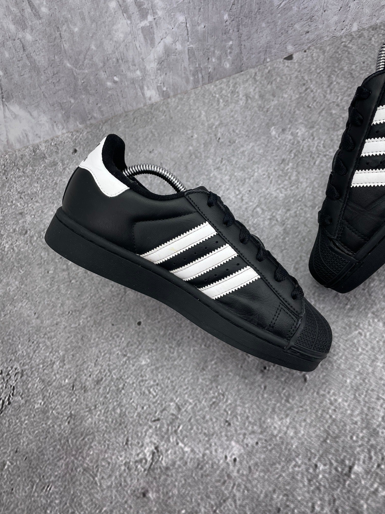 adidas Superstar II JH9977 - buty sportowe, wewnętrzny panel lewego buta