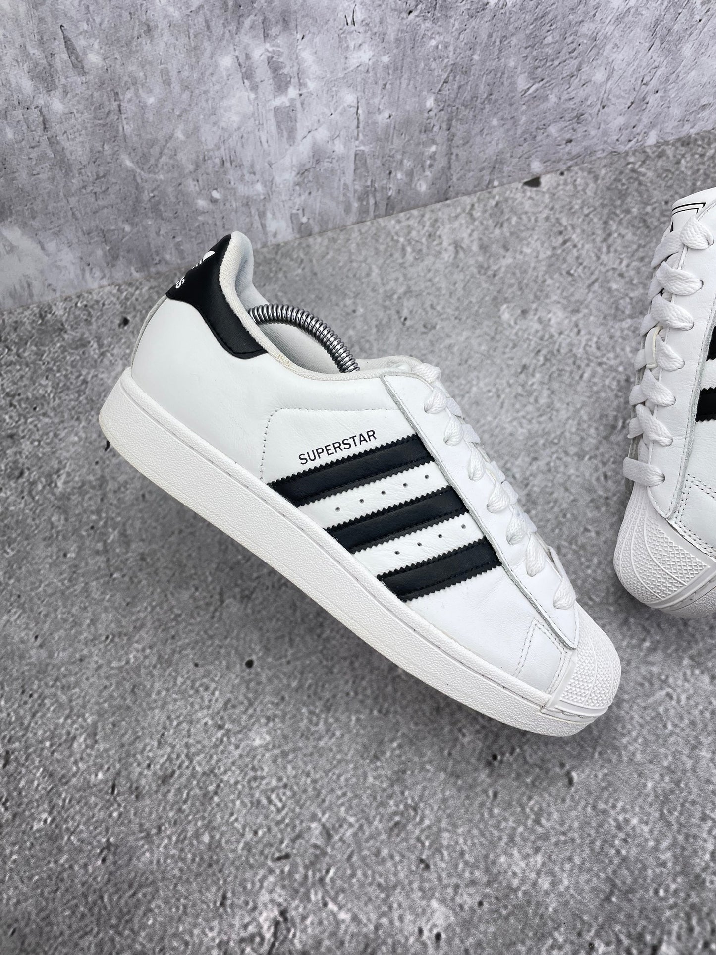 adidas Superstar II IH8659 - buty sportowe, zewnętrzny panel lewego buta