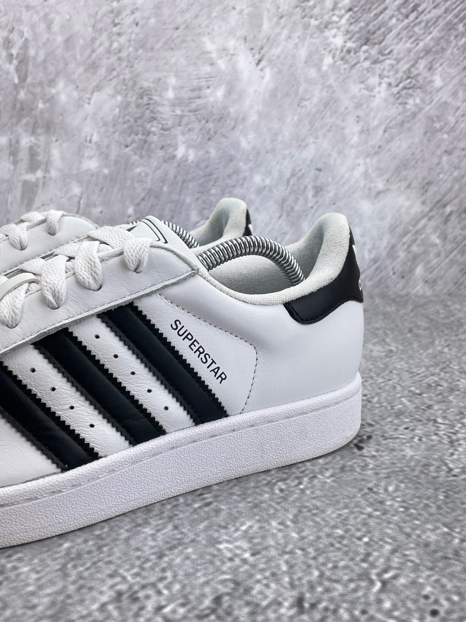 adidas Superstar II IH8659 - buty sportowe, widok z góry