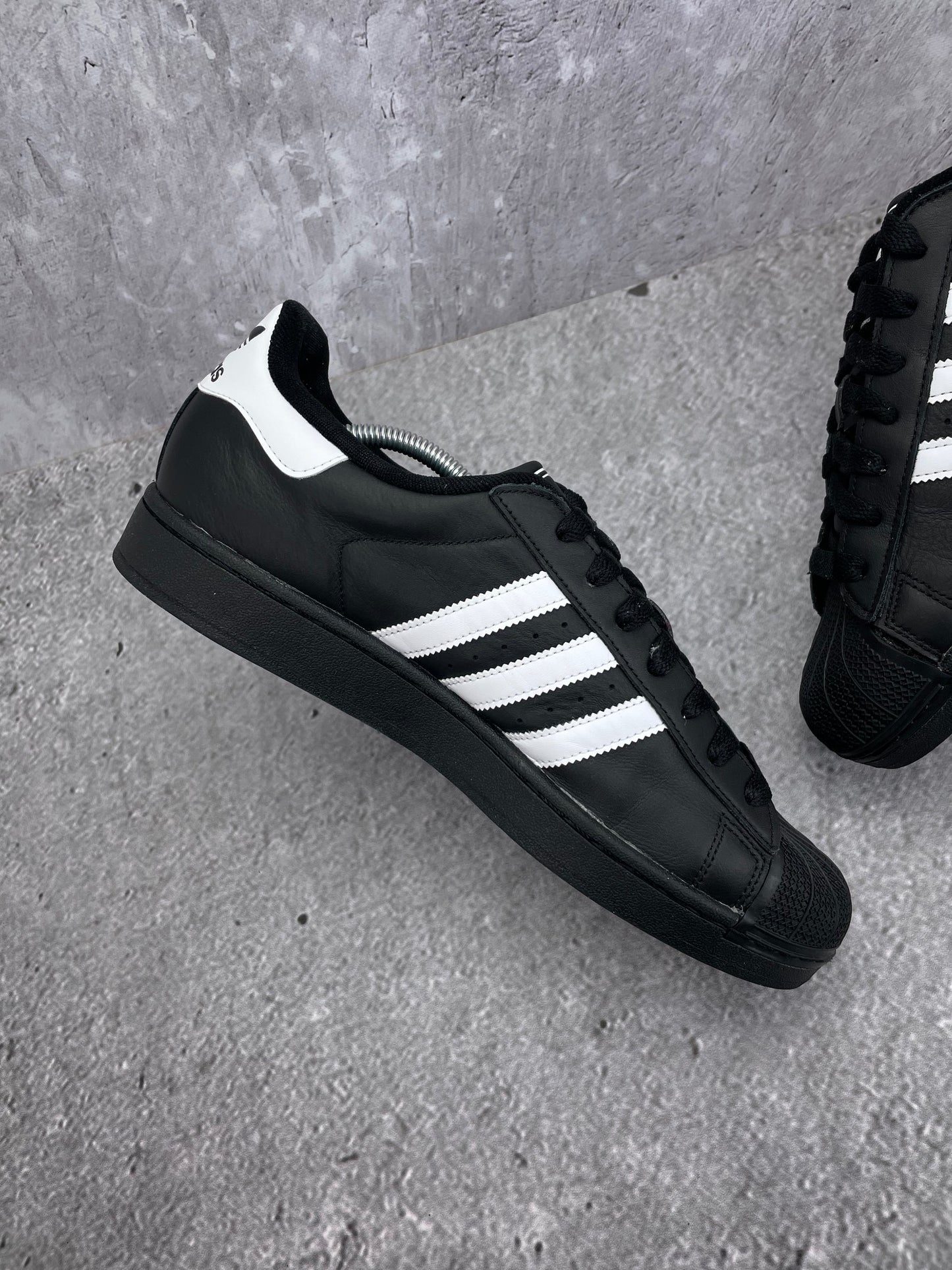 adidas Superstar II Black White - buty sportowe, wewnętrzny panel prawego buta