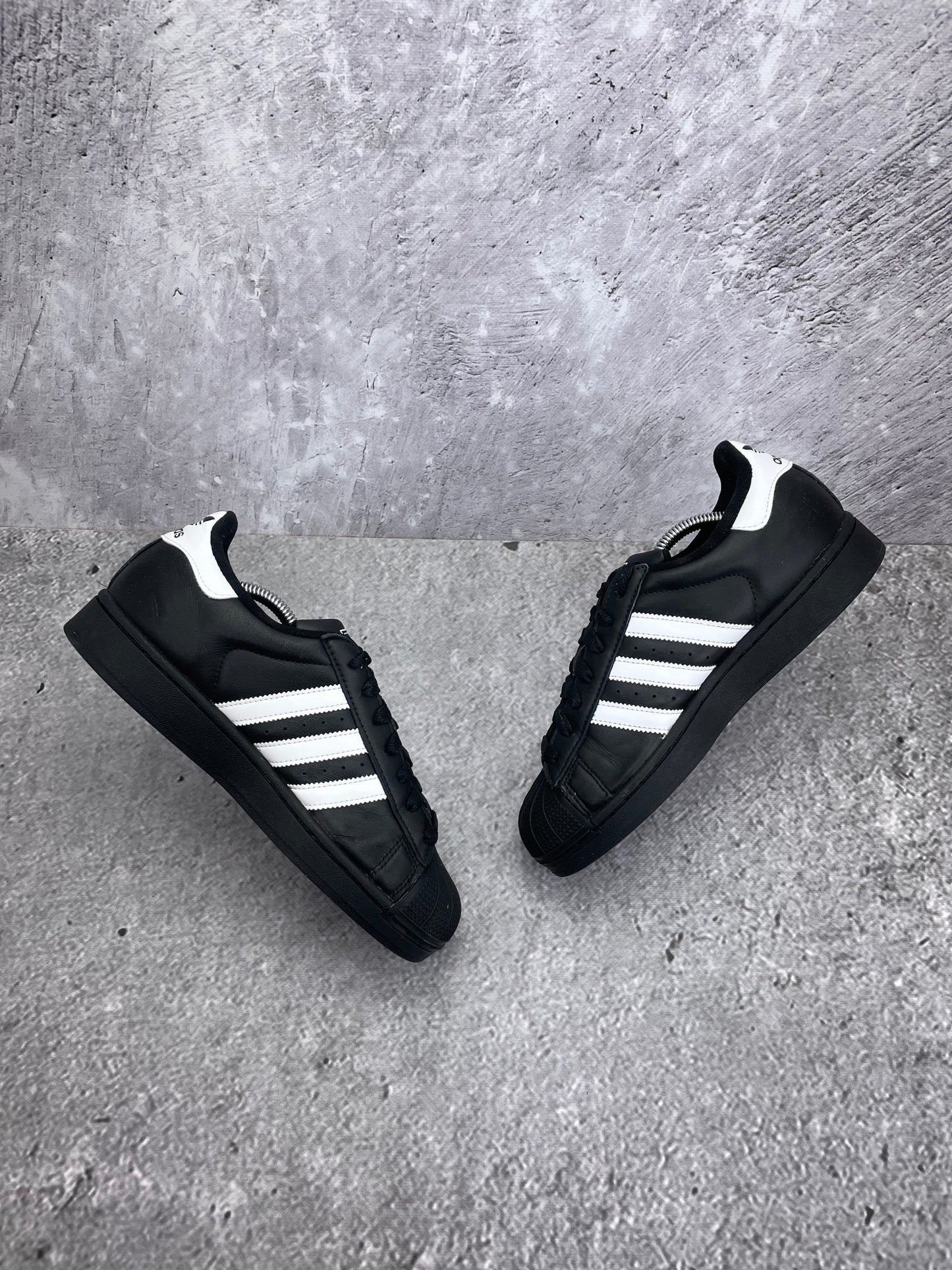 adidas Superstar II Black White - buty sportowe, widok z góry na wewnętrzną stronę butów