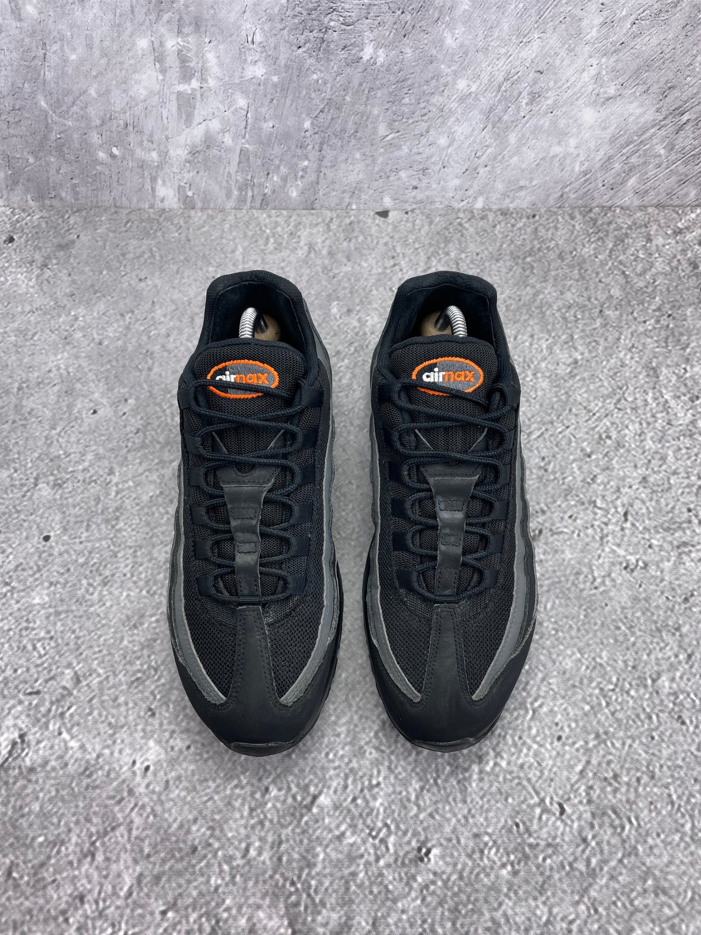 Nike Air Max 95 Black/Grey Safety Orange — buty sportowe męskie w bardzo dobrym stanie rozmiar 42.5, podeszwa