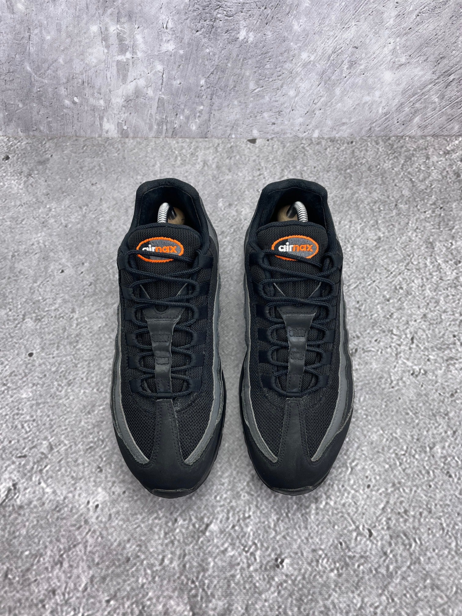 Nike Air Max 95 Black/Grey Safety Orange — buty sportowe męskie w bardzo dobrym stanie rozmiar 42.5, podeszwa