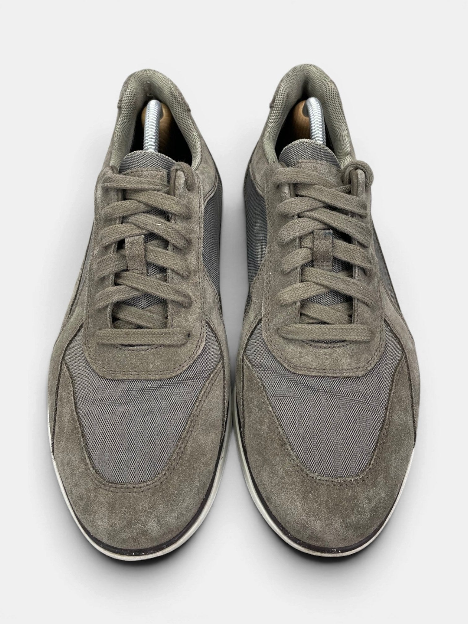 Geox Suede Sneakers — buty sportowe męskie w bardzo dobrym stanie rozmiar 43, widok z góry