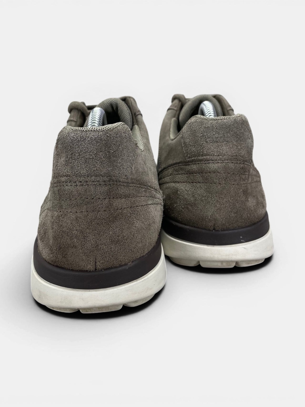 Geox Suede Sneakers — buty sportowe męskie w bardzo dobrym stanie rozmiar 43, widok z tyłu