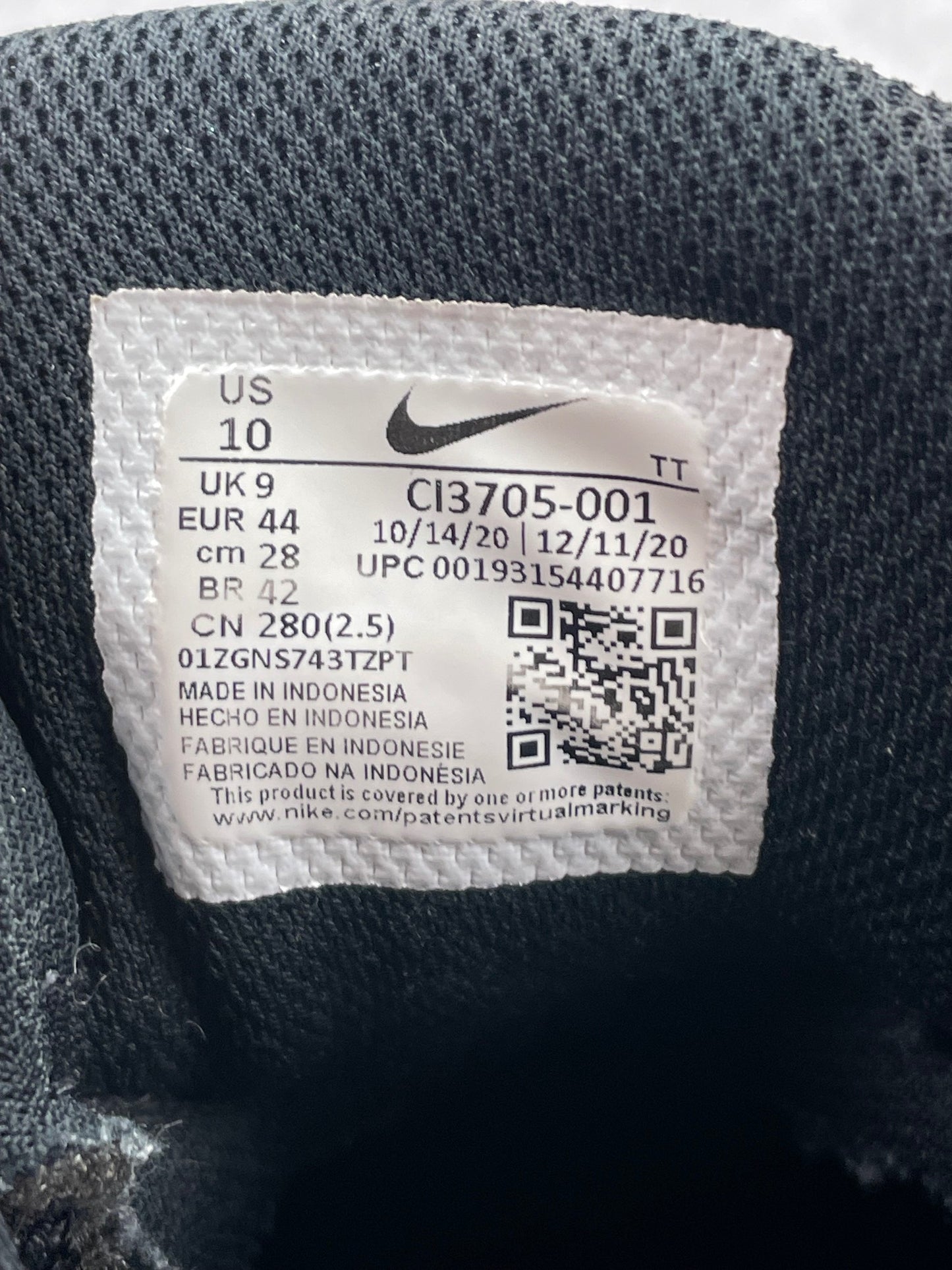 Nike Air Max 95 Essential Triple Black — buty sportowe męskie w bardzo dobrym stanie rozmiar 44, opcjonalne zdjęcie 2