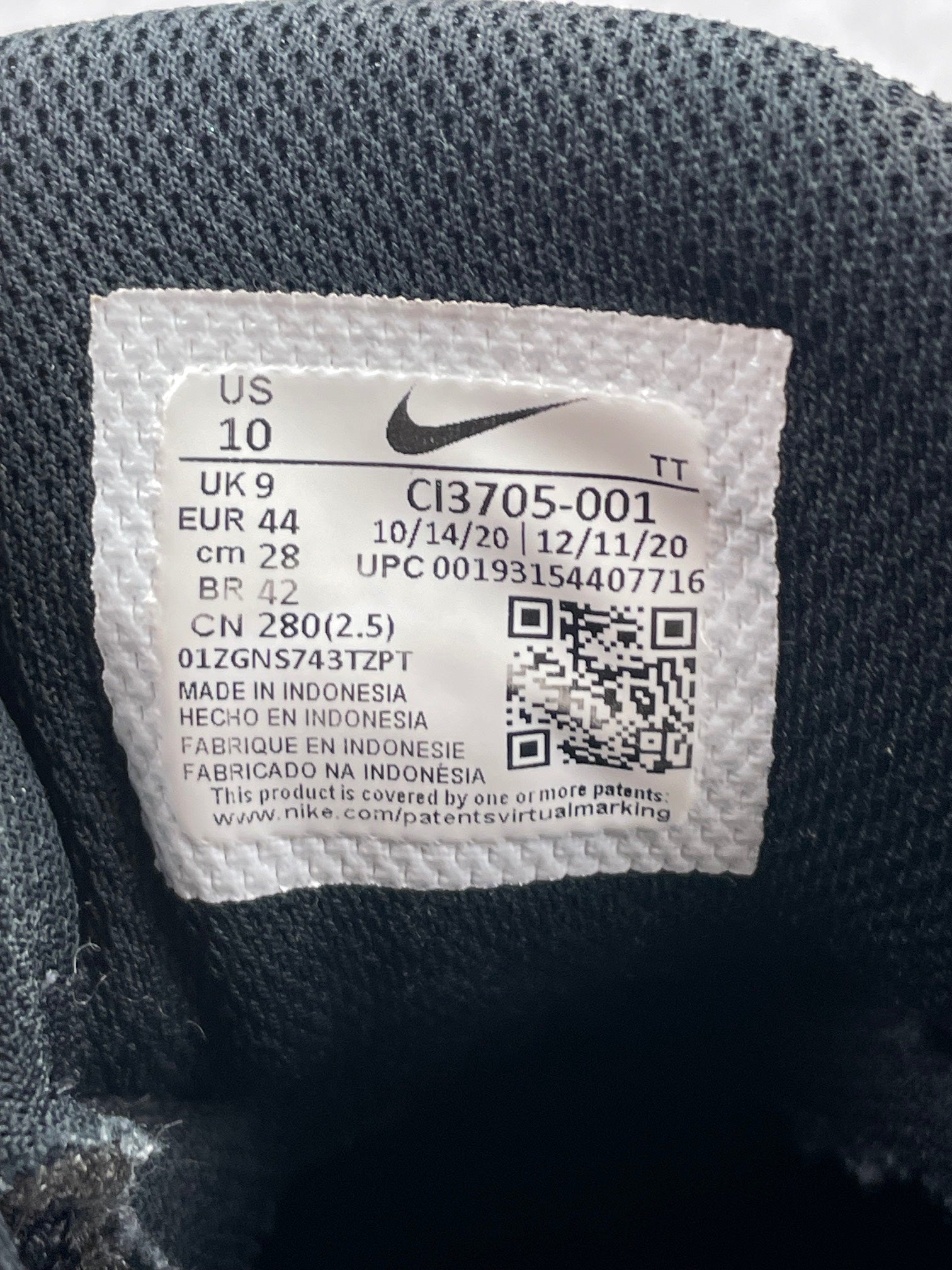 Nike Air Max 95 Essential Triple Black — buty sportowe męskie w bardzo dobrym stanie rozmiar 44, opcjonalne zdjęcie 2