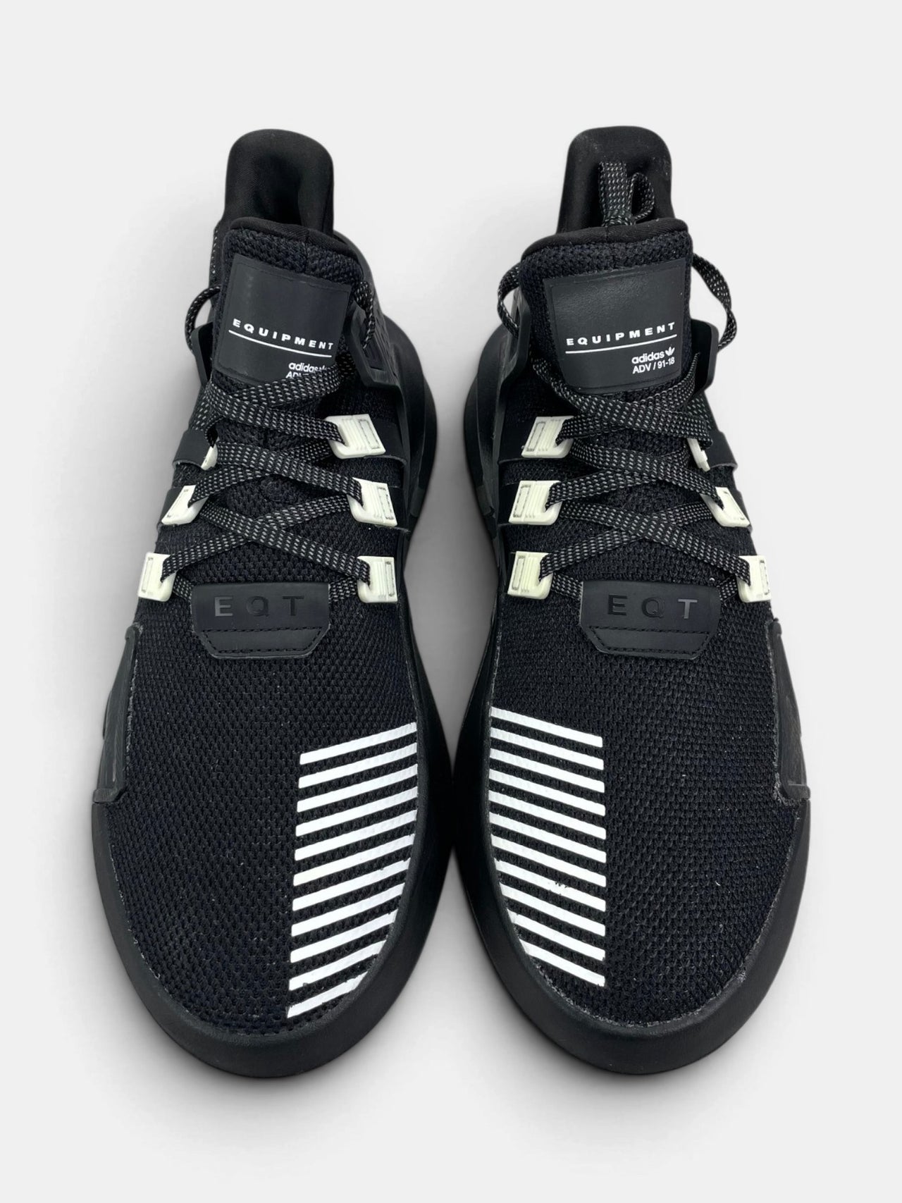 Adidas EQT Bask ADV Core Black — buty sportowe męskie w bardzo dobrym stanie rozmiar 43 1/3, widok z góry
