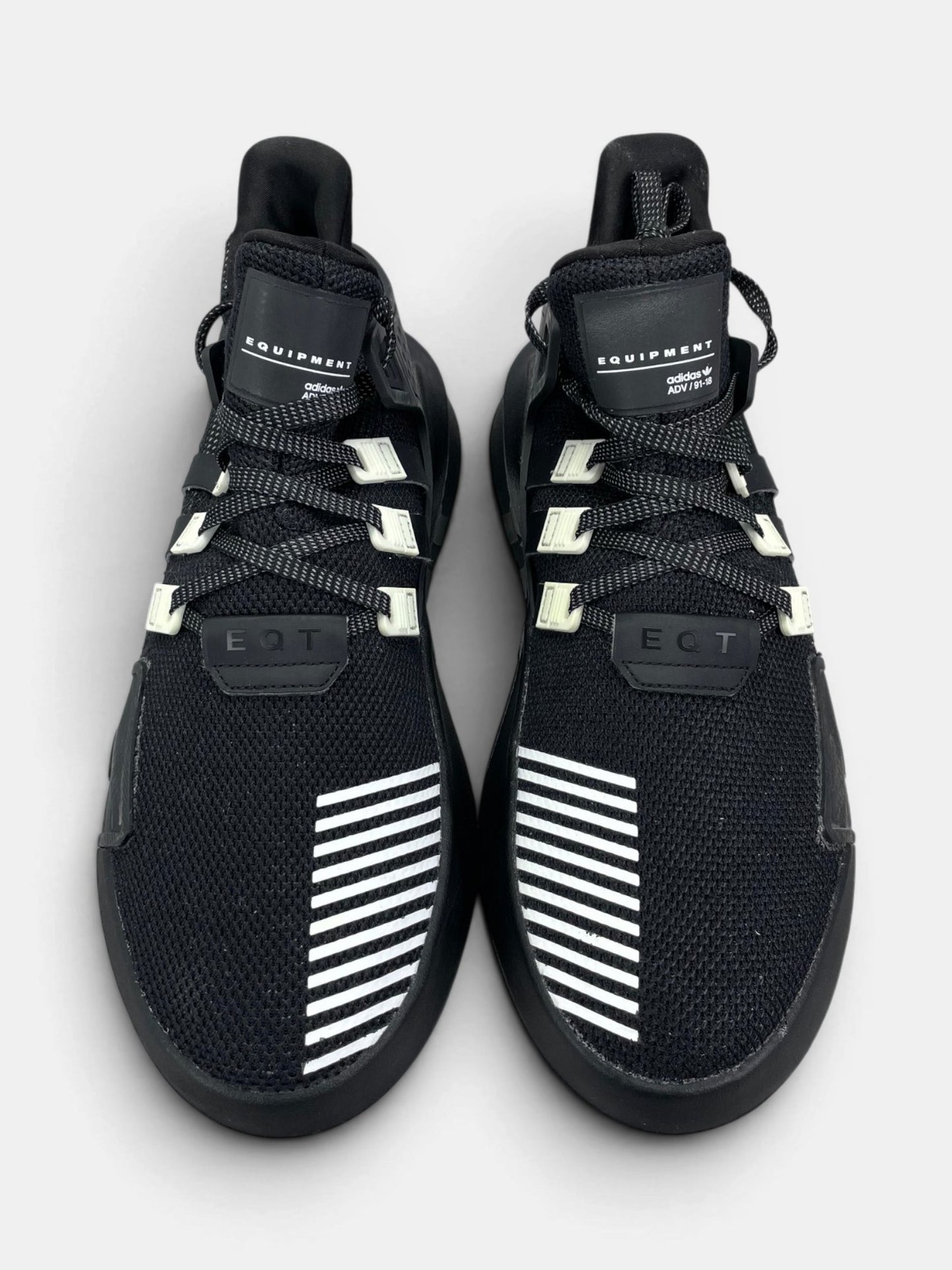 Adidas EQT Bask ADV Core Black — buty sportowe męskie w bardzo dobrym stanie rozmiar 43 1/3, widok z góry