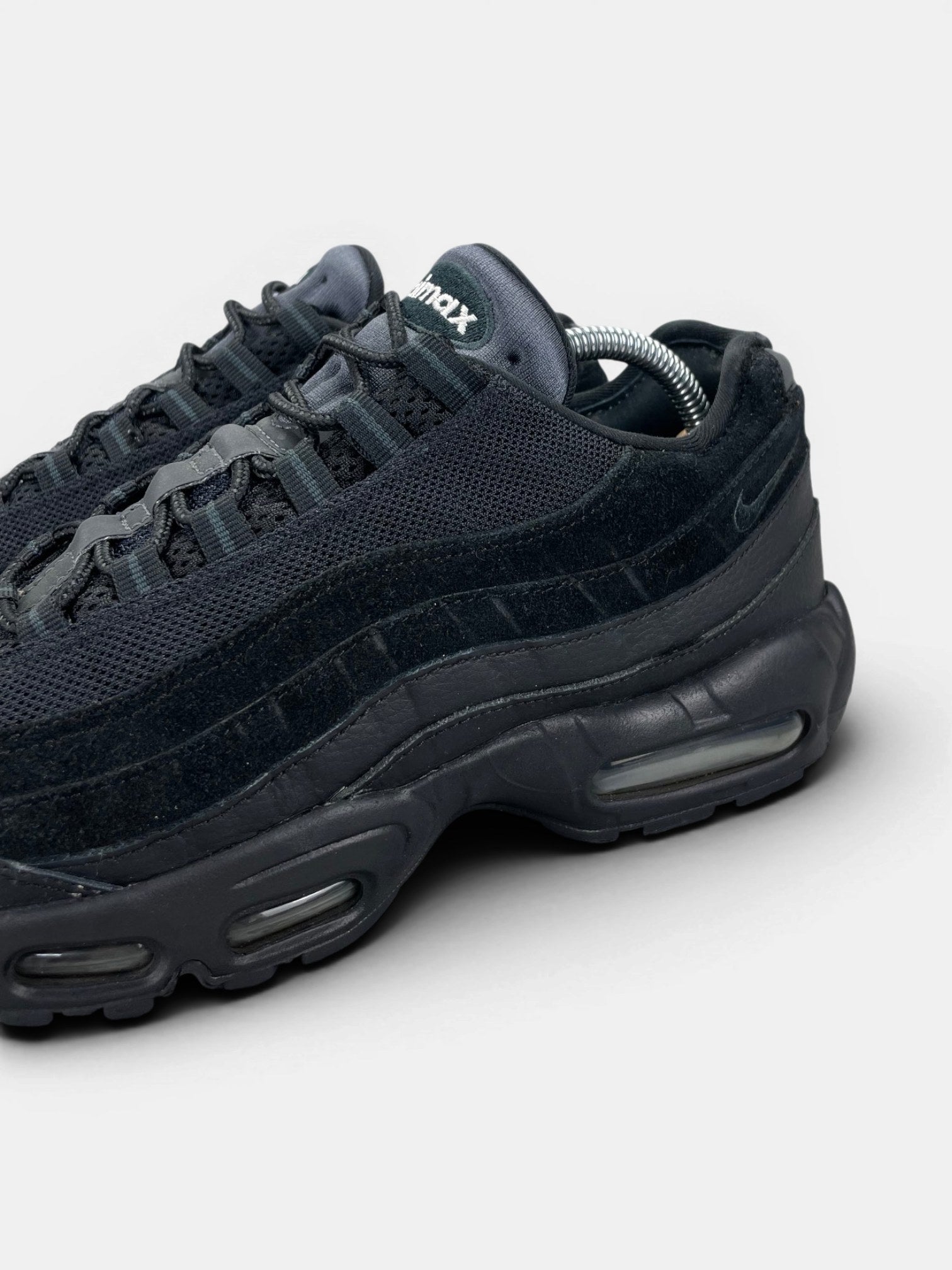 Nike Air Max 95 Essential Triple Black — buty sportowe męskie w bardzo dobrym stanie rozmiar 43, opcjonalne zdjęcie 1