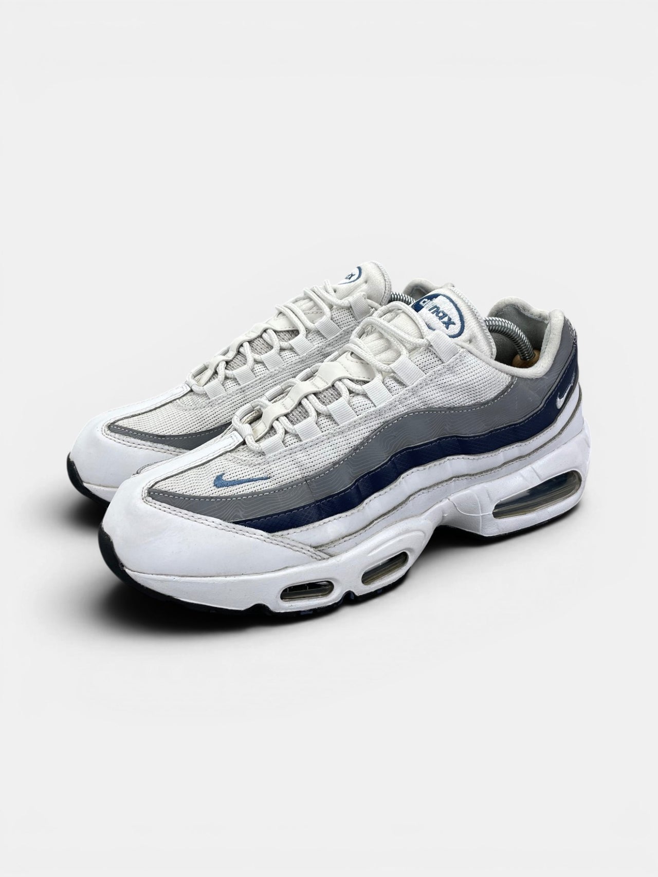 Nike Air Max 95 Diffused Blue — buty sportowe męskie w bardzo dobrym stanie rozmiar 44, widok z boku