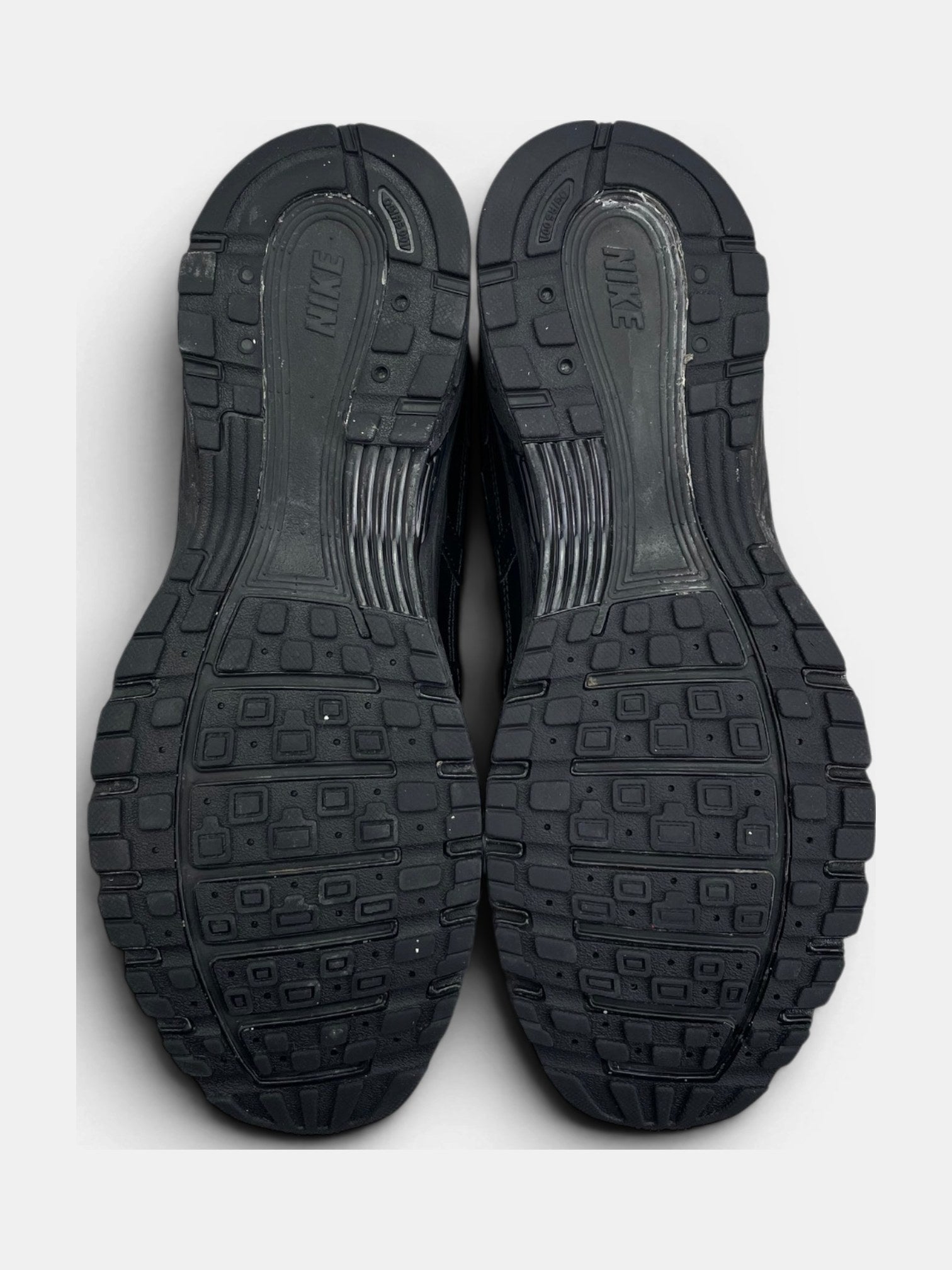 Nike P-6000 rozmiar 42.5