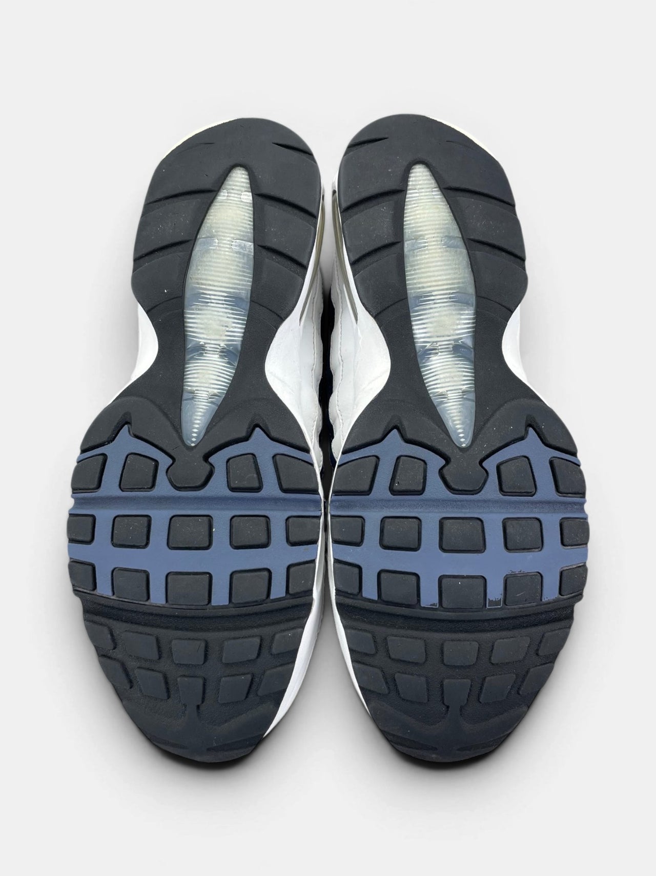 Nike Air Max 95 Diffused Blue — buty sportowe męskie w bardzo dobrym stanie rozmiar 44, podeszwa