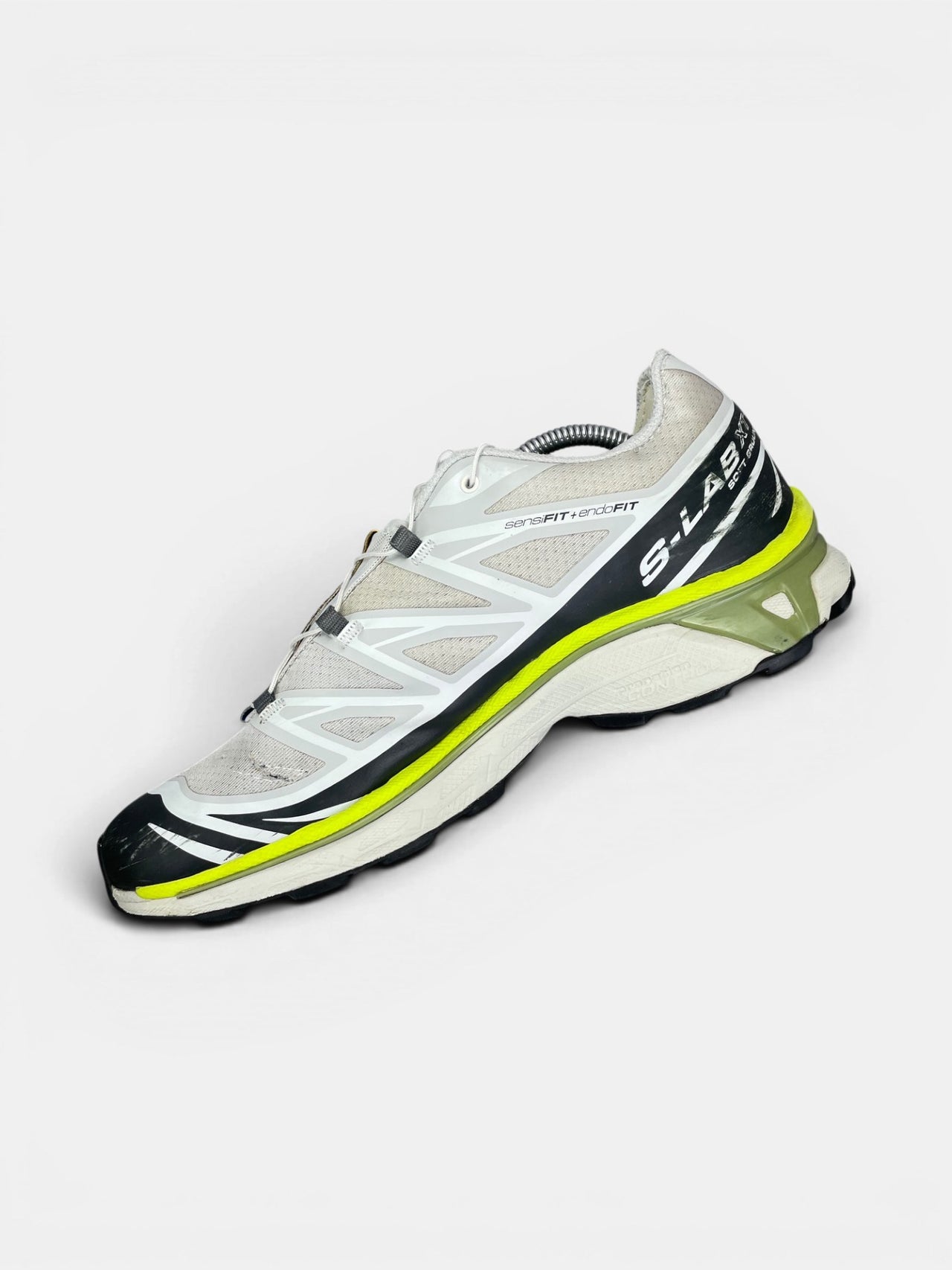 Salomon XT-6 — buty sportowe męskie w bardzo dobrym stanie rozmiar 44, wewnętrzny panel prawego buta