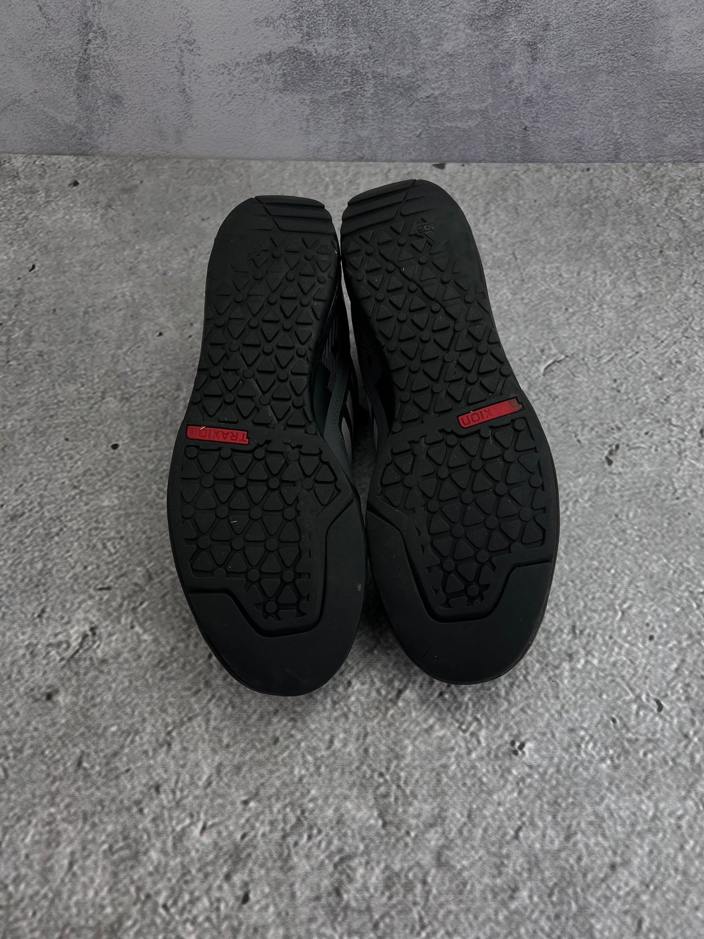 adidas Terrex Swift Solo 2.0 Core Black - buty sportowe, widok z tyłu