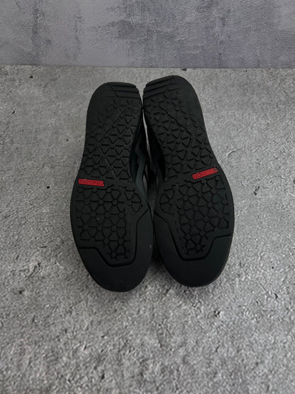adidas Terrex Swift Solo 2.0 Core Black - buty sportowe, widok z tyłu