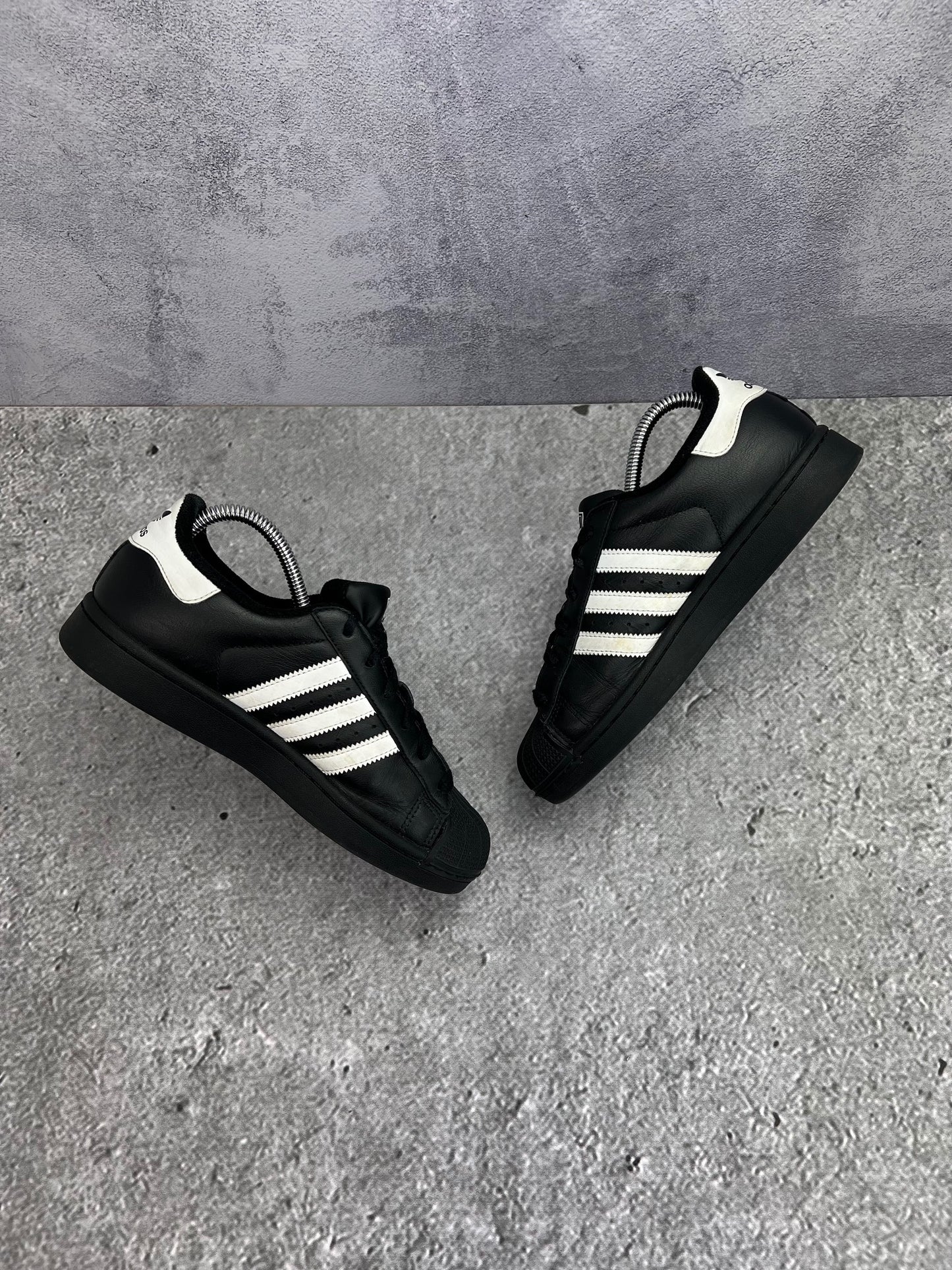 adidas Superstar II JH9977 - buty sportowe, widok z góry na wewnętrzną stronę butów