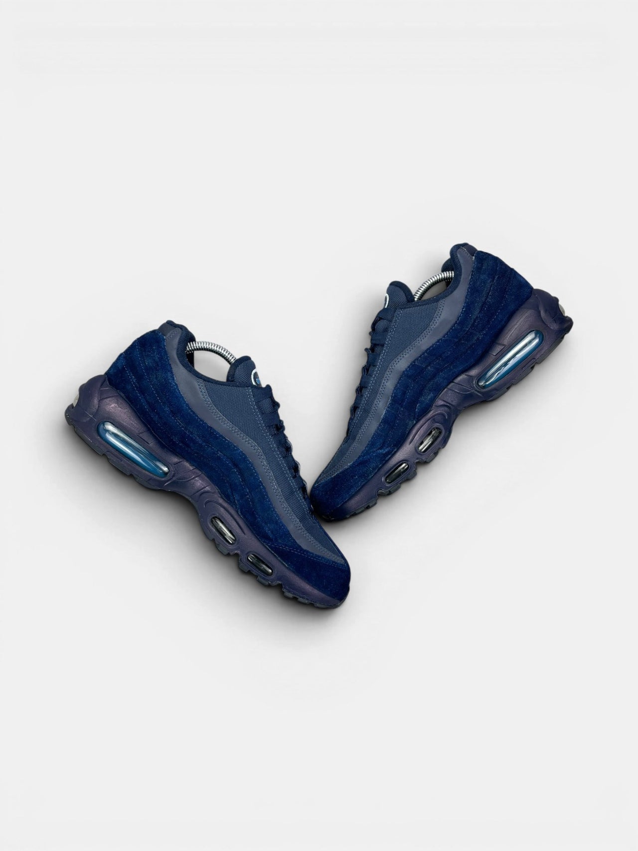 Nike Air Max 95 Obsidian — buty sportowe męskie w bardzo dobrym stanie rozmiar 42.5, zewnętrzny panel prawego buta