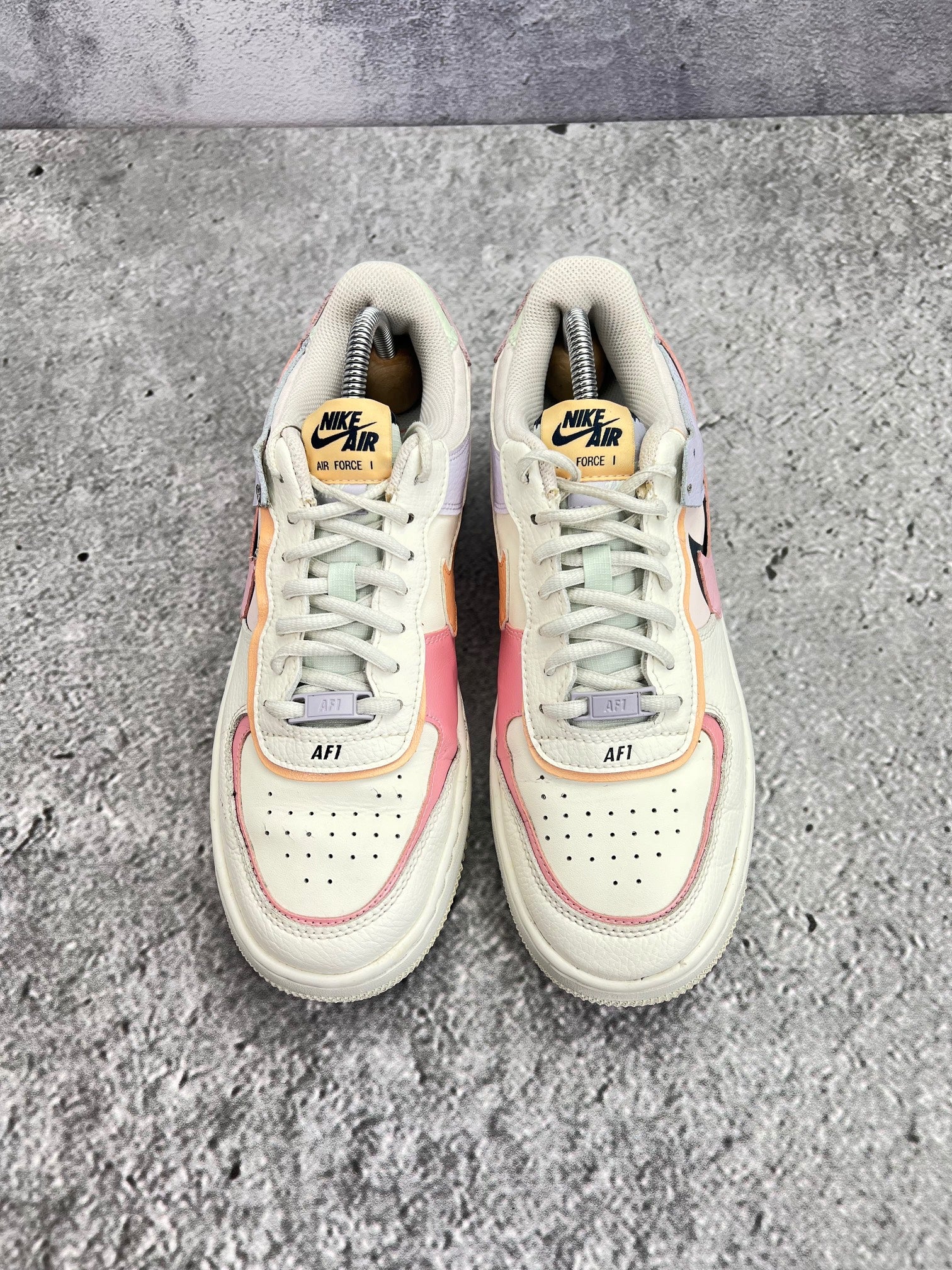Nike Air Force 1 Shadow Triple White — buty sportowe damskie w bardzo dobrym stanie rozmiar 41, podeszwa