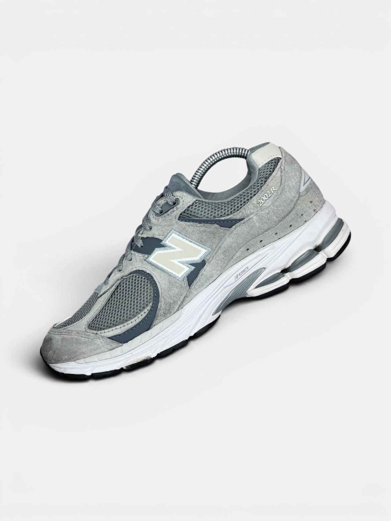 New Balance 2002R — buty sportowe damskie w bardzo dobrym stanie rozmiar 40.5, widok z góry na wewnętrzną stronę butów