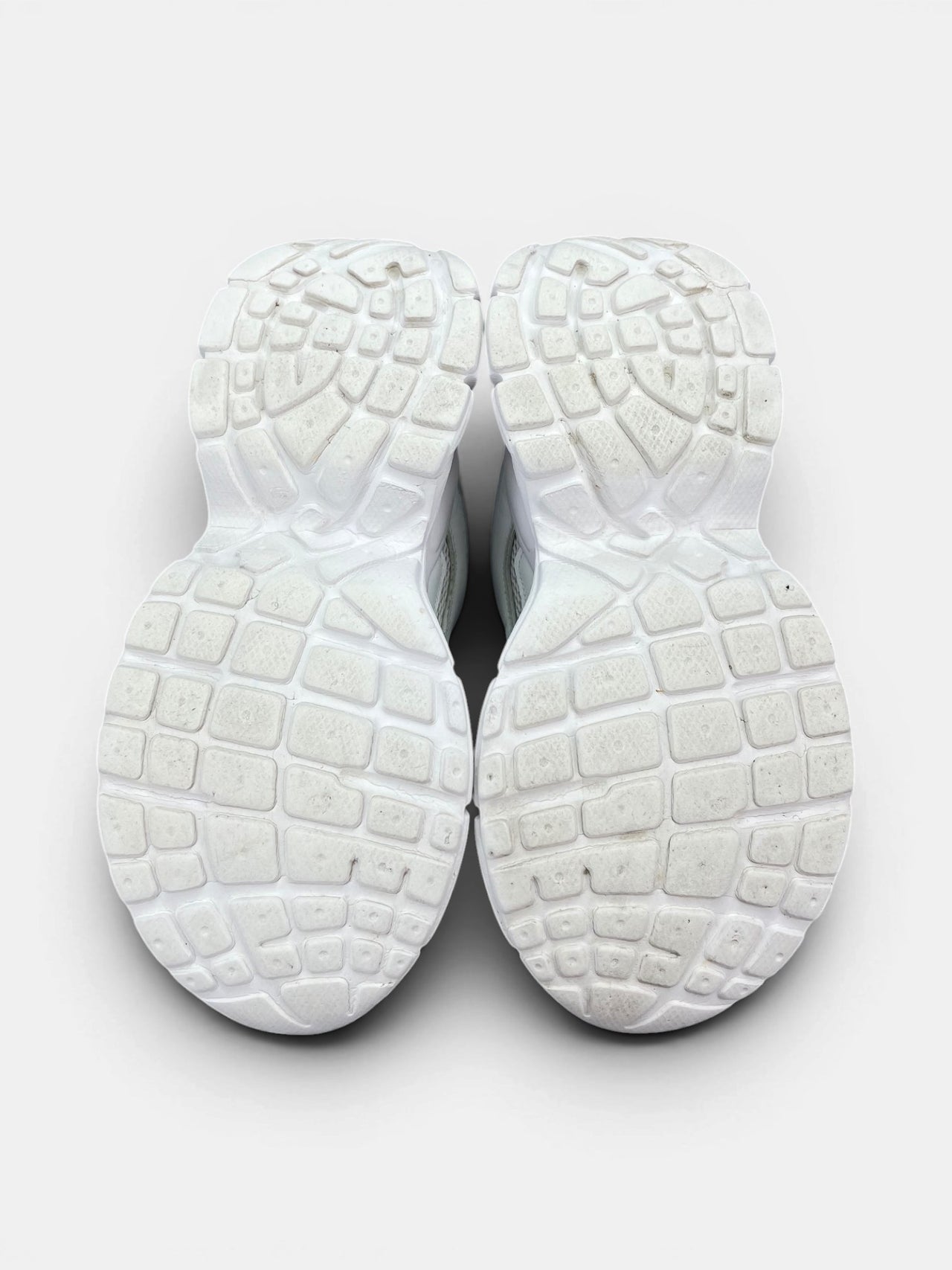 Buffalo Trainers — buty sportowe damskie w bardzo dobrym stanie rozmiar 38, podeszwa