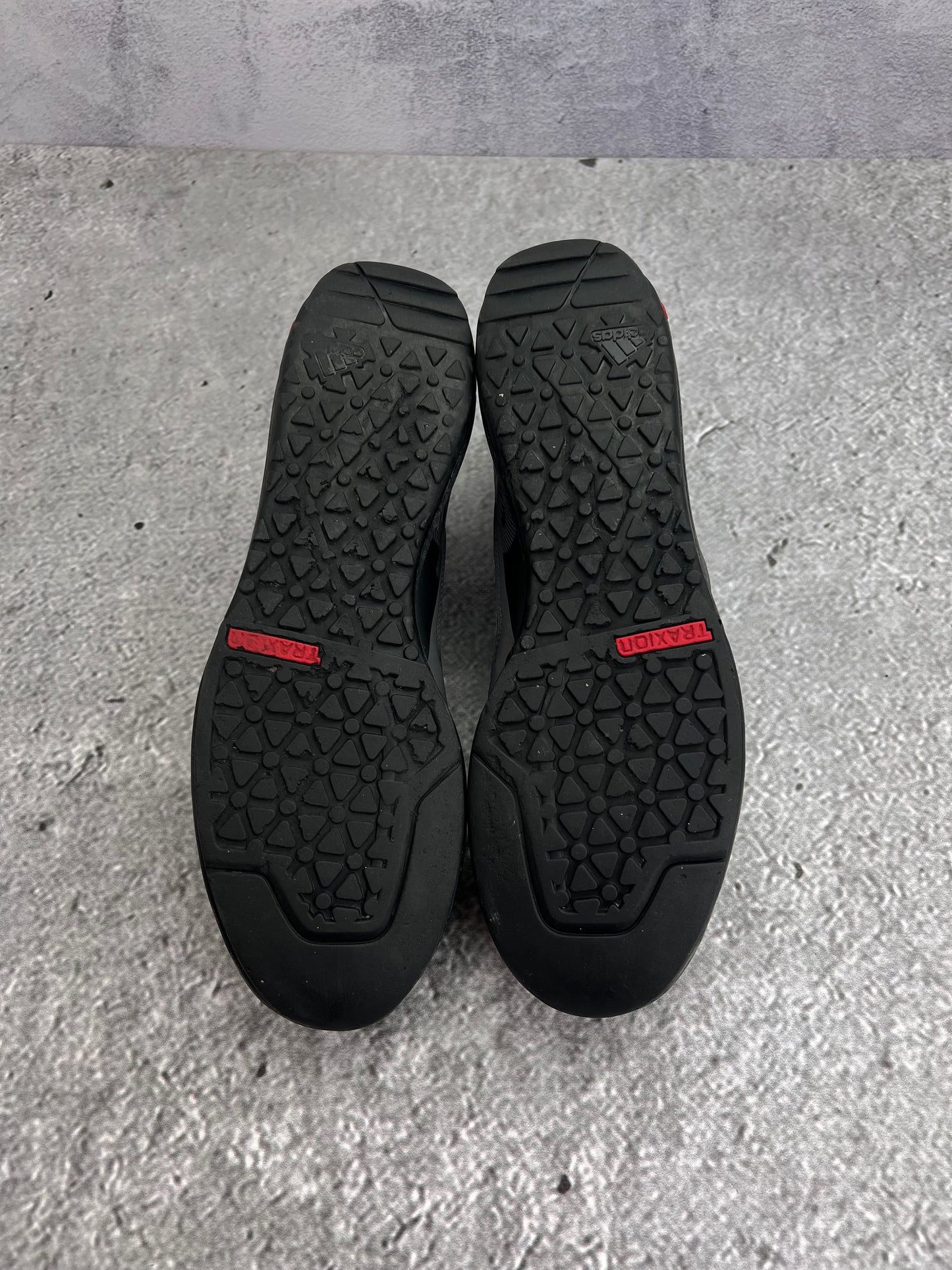 adidas Terrex Swift Solo 2.0 Core Black - buty sportowe, widok z tyłu