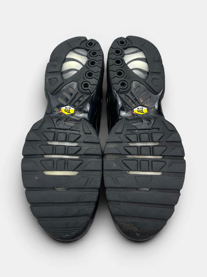 Nike Air Max Plus Triple Black — buty sportowe męskie w dobrym stanie rozmiar 45.5, podeszwa
