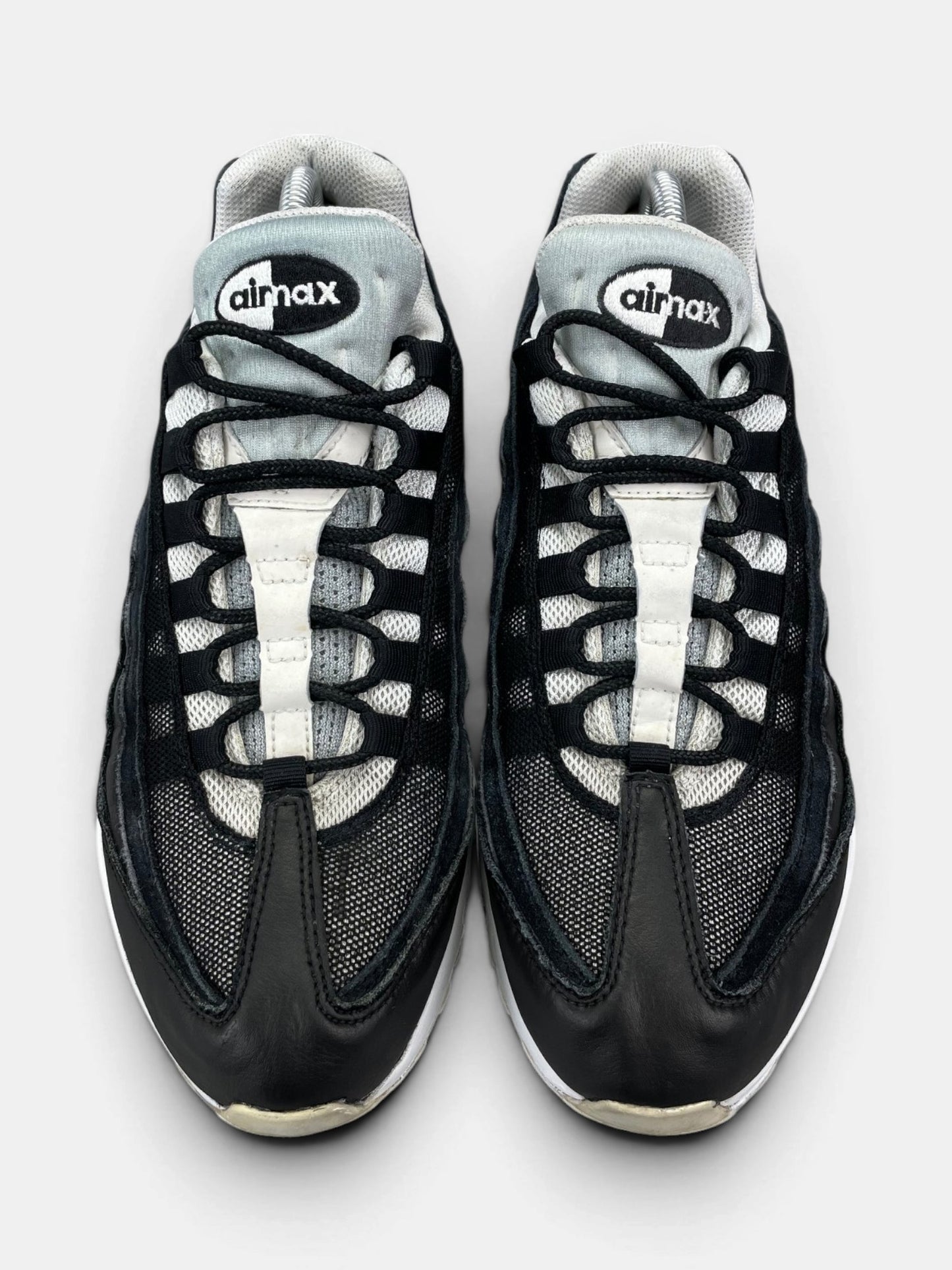 Nike Air Max 95 Yin Yang Black — buty sportowe męskie w bardzo dobrym stanie rozmiar 42, widok z góry