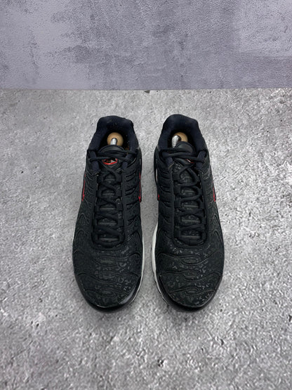 Nike Air Max Plus Premium Black Red - buty sportowe, widok z góry