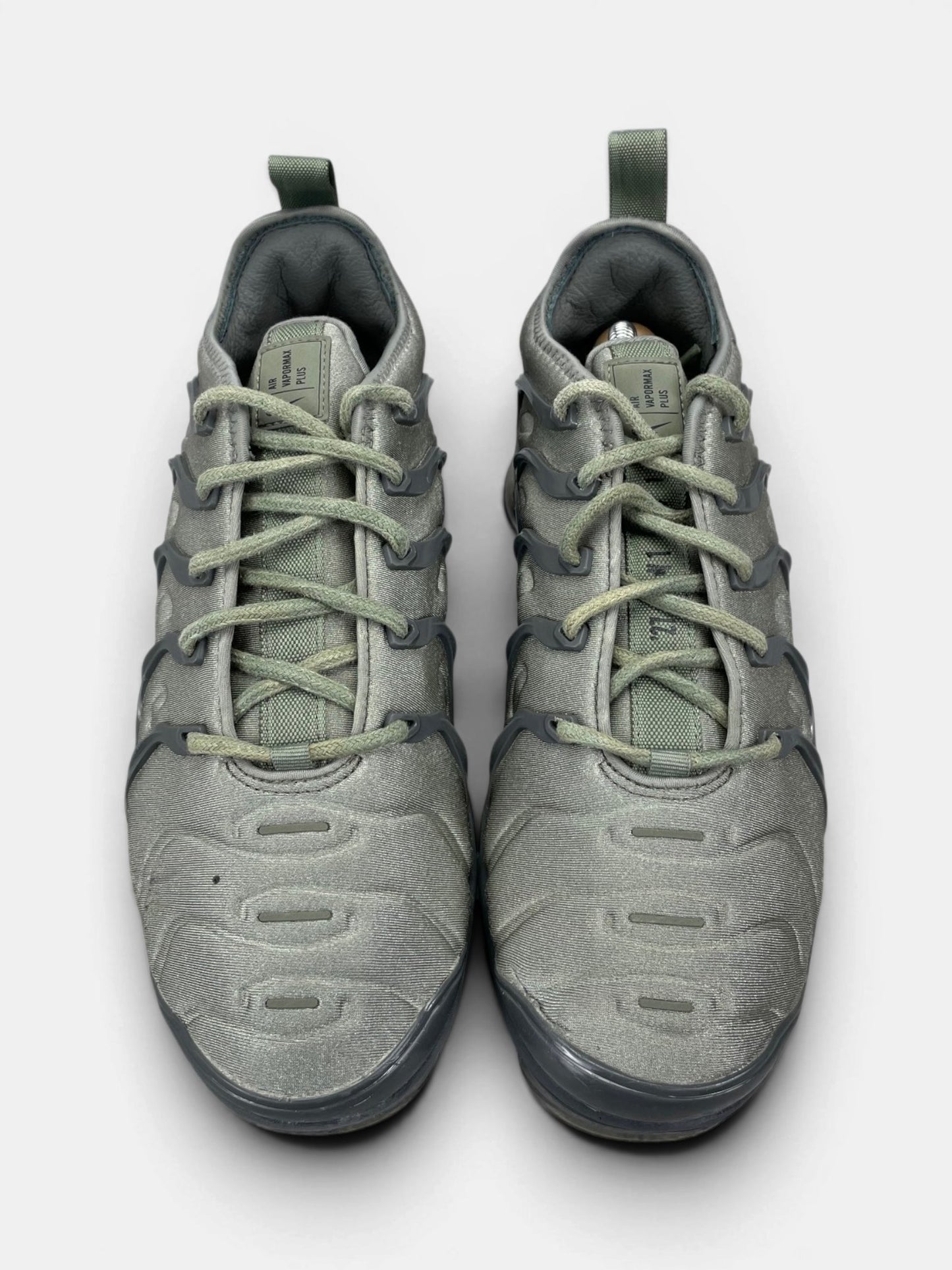 Nike Air VaporMax Plus Dark Stucco — buty sportowe męskie w bardzo dobrym stanie rozmiar 42, widok z góry