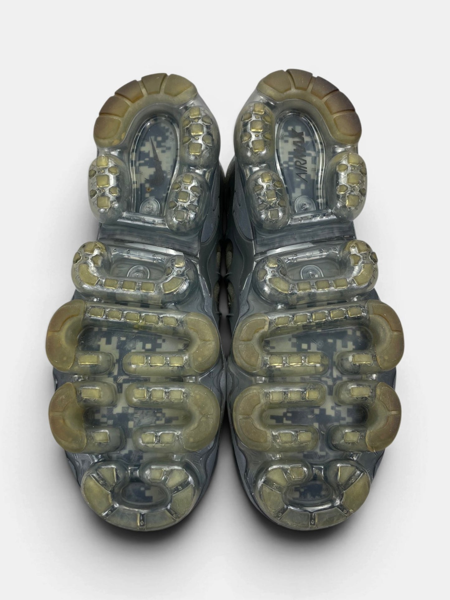 Nike Air VaporMax Plus Dark Stucco — buty sportowe męskie w bardzo dobrym stanie rozmiar 42, podeszwa