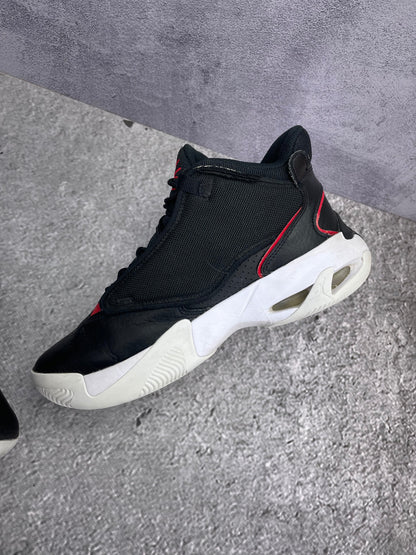 Jordan Max Aura 4 Bred - buty sportowe, wewnętrzny panel prawego buta