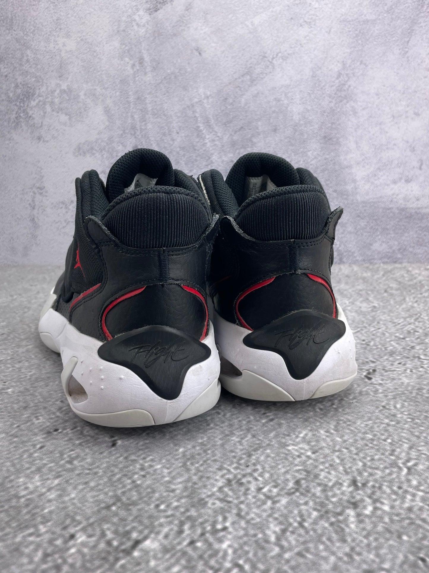 Jordan Max Aura 4 Bred - buty sportowe, widok z tyłu
