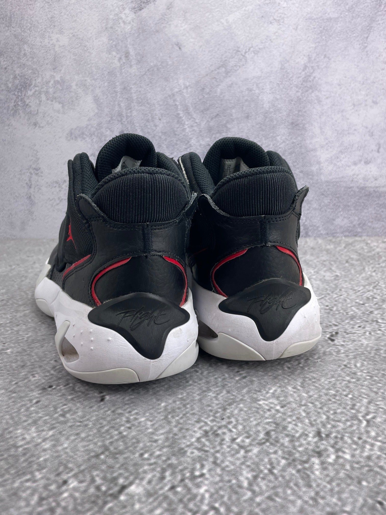 Jordan Max Aura 4 Bred - buty sportowe, widok z tyłu