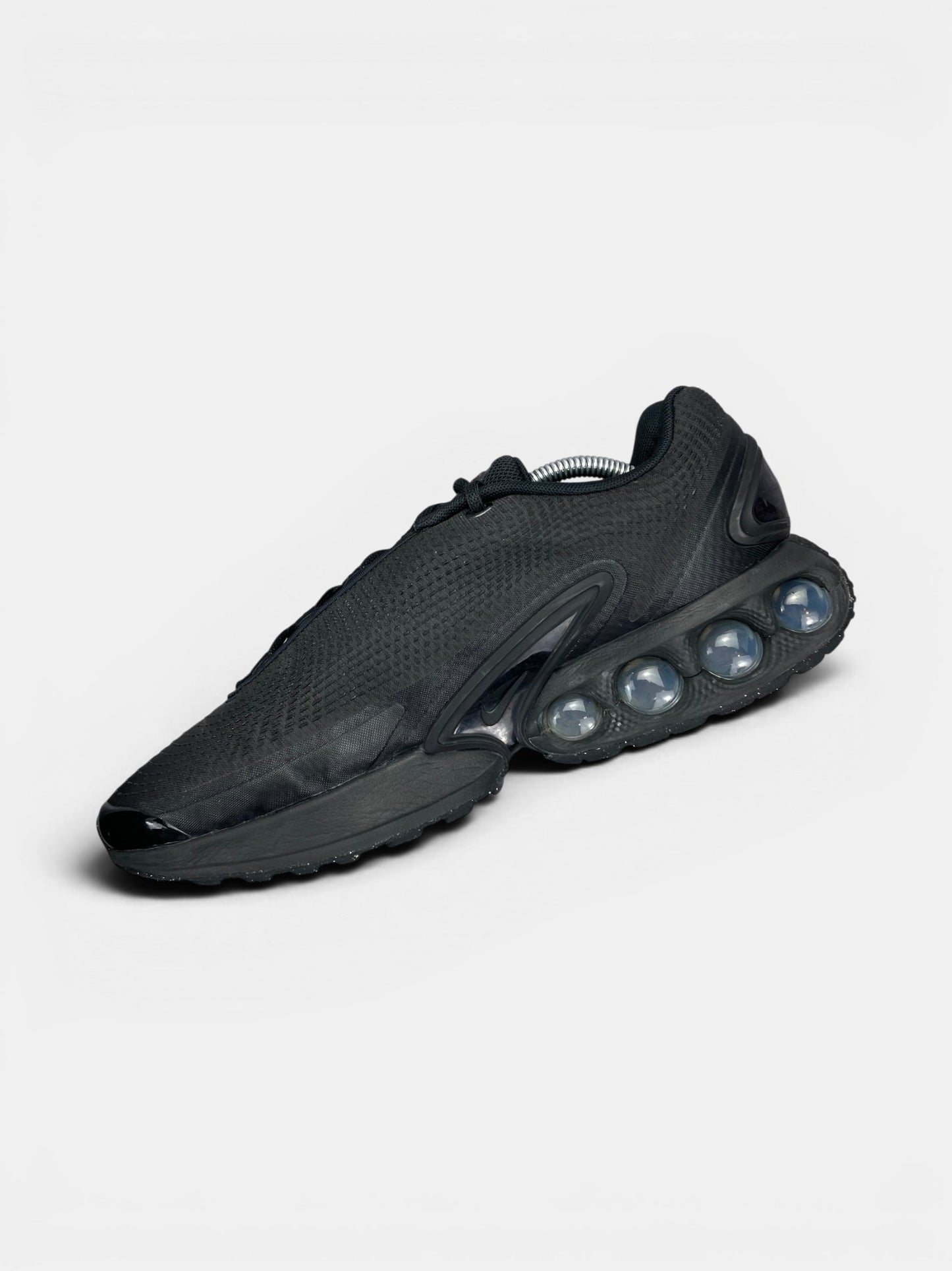 Nike Air Max Dn Black Metallic Grey — buty sportowe męskie w bardzo dobrym stanie rozmiar 45, wewnętrzny panel prawego buta